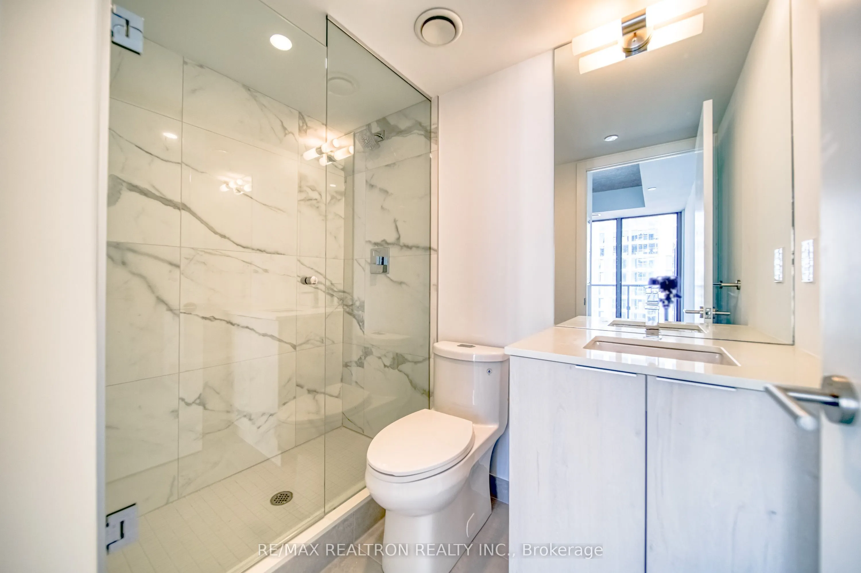 47 Mutual Street #2804