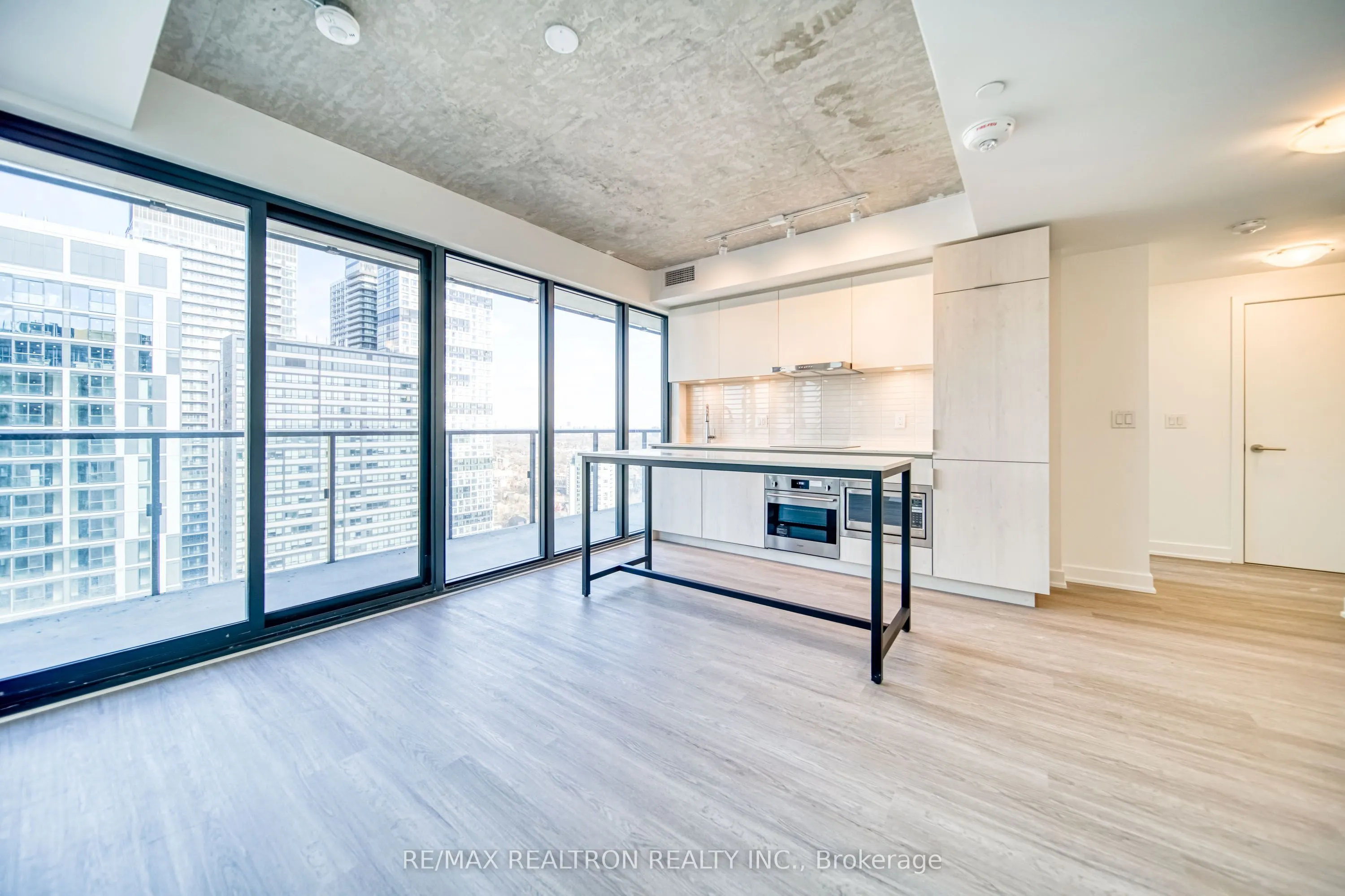 47 Mutual Street #2804
