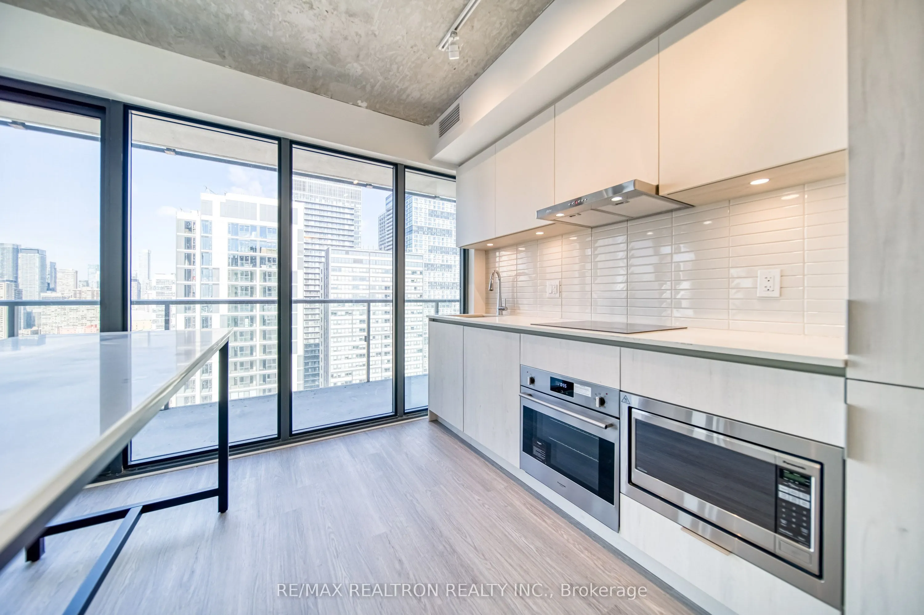 47 Mutual Street #2804