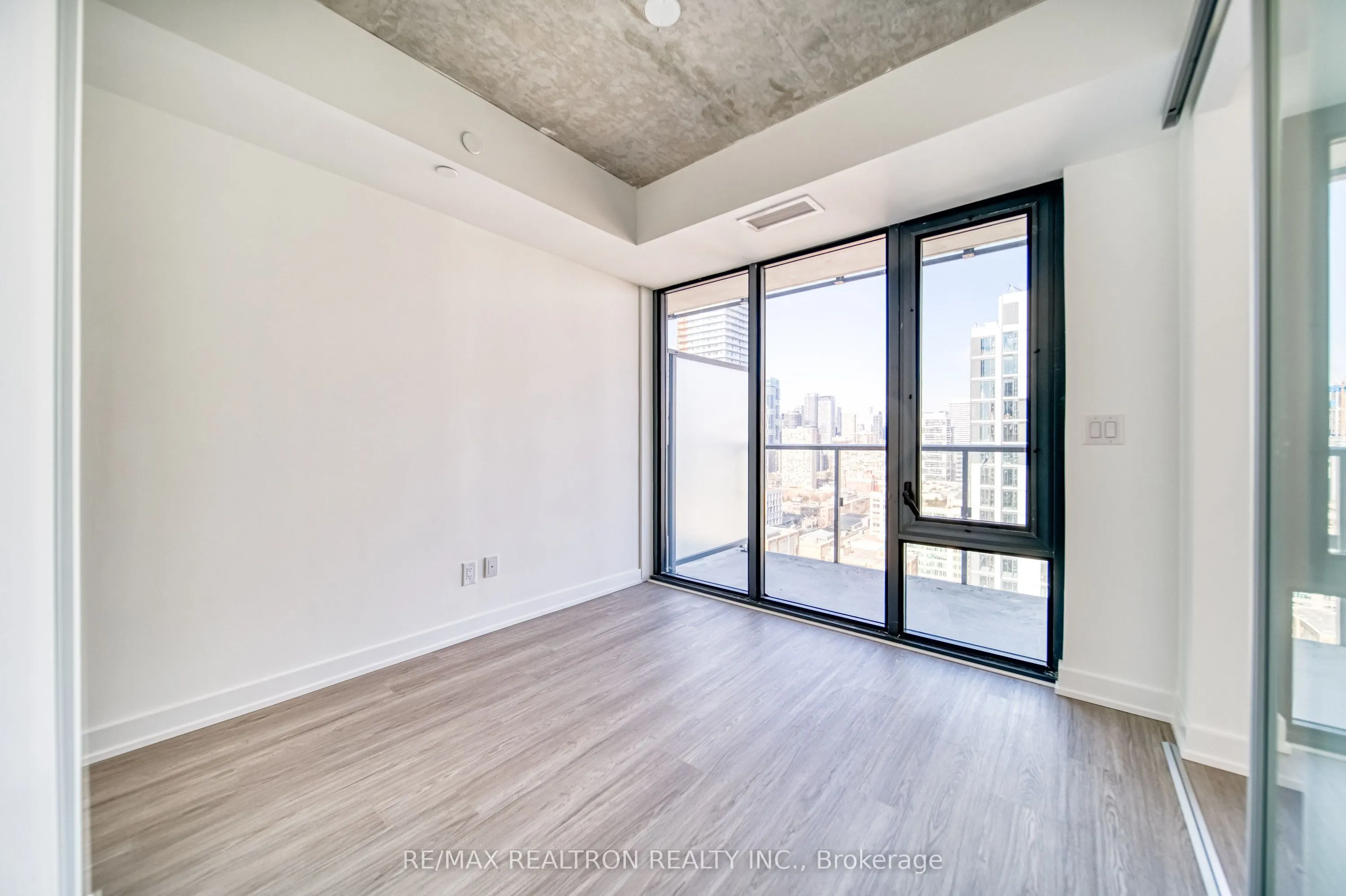 47 Mutual Street #2804