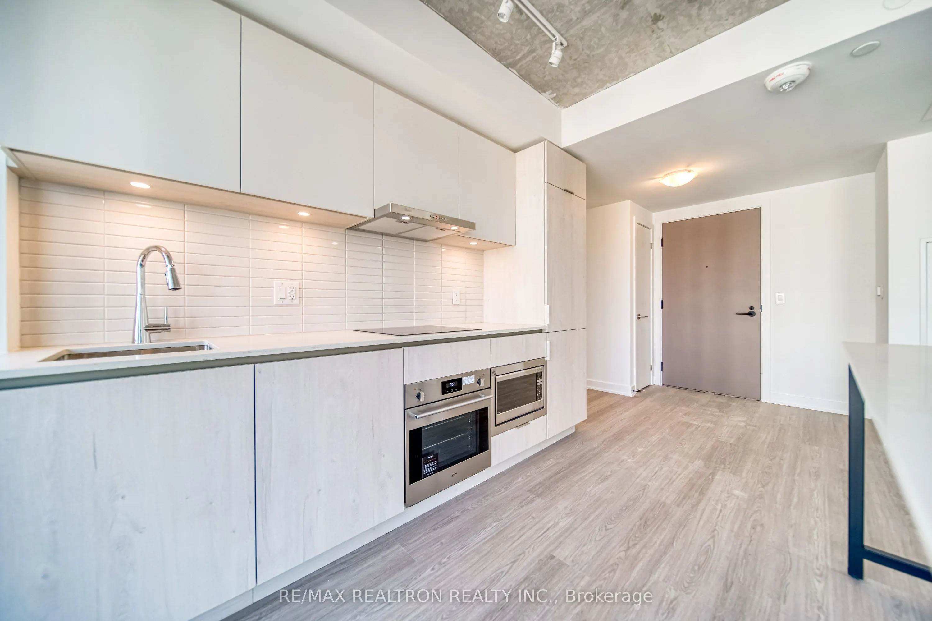 47 Mutual Street #2804