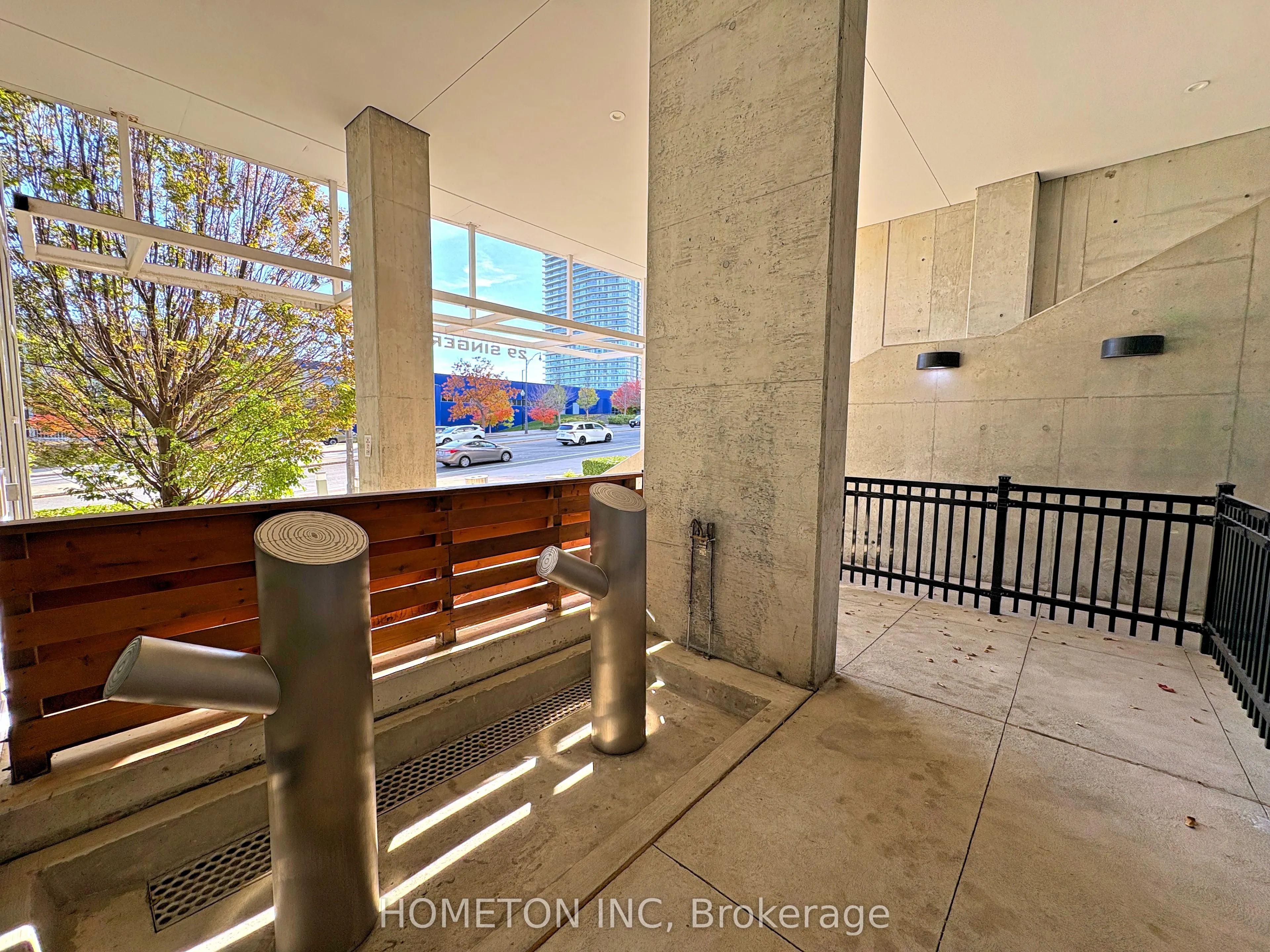 29 Singer Court #903
