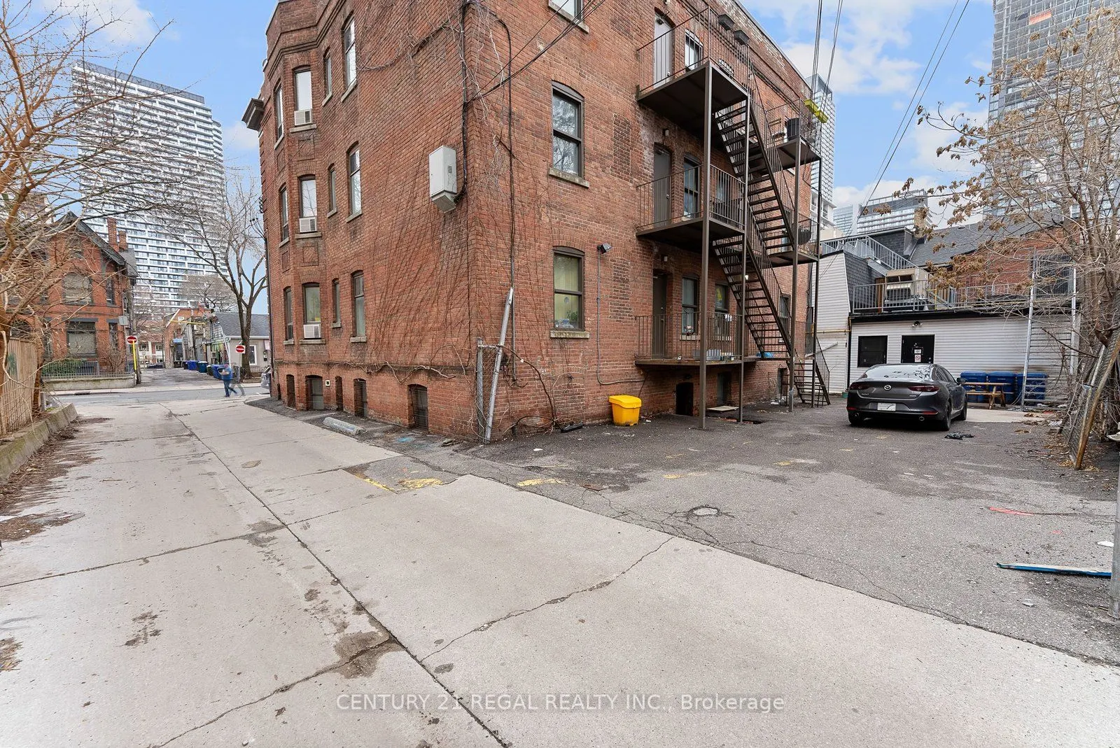481-483 Church Street #2nd/3rd