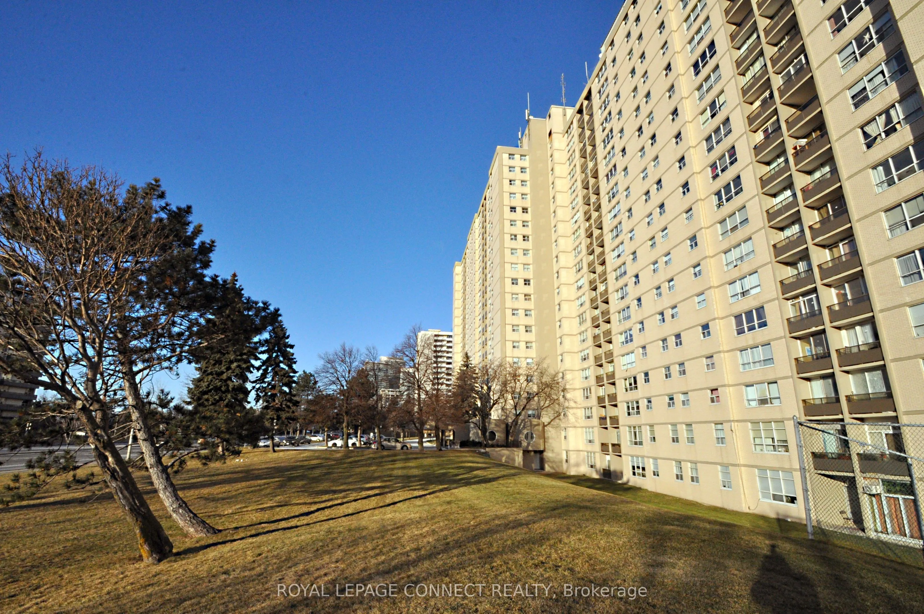 5 Parkway Forest Drive #206