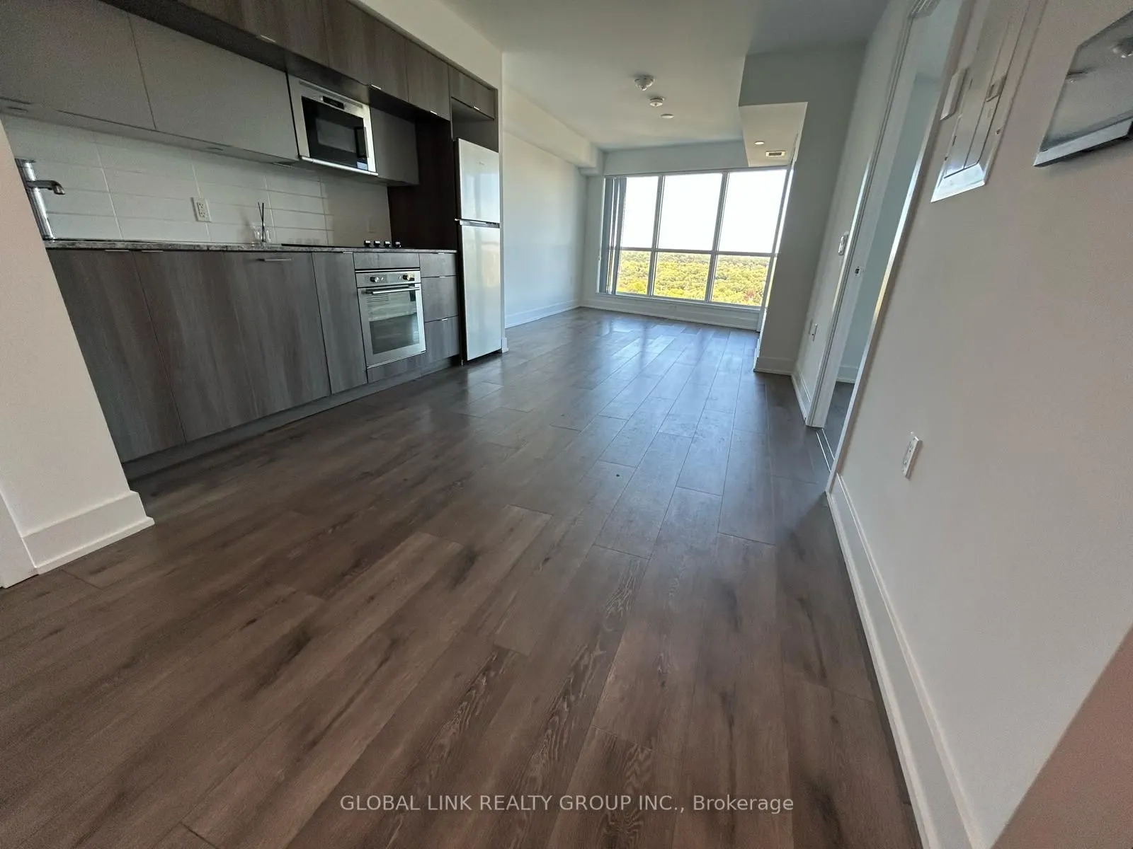 585 bloor Street E #2115