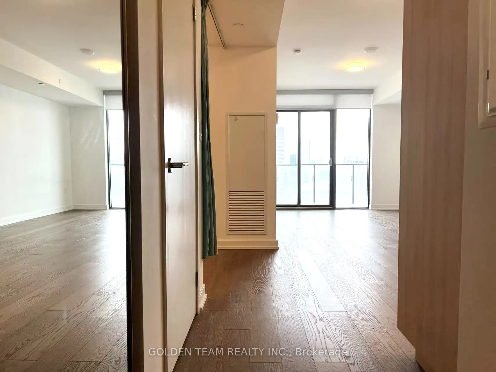 11 Wellesley Street W #4203