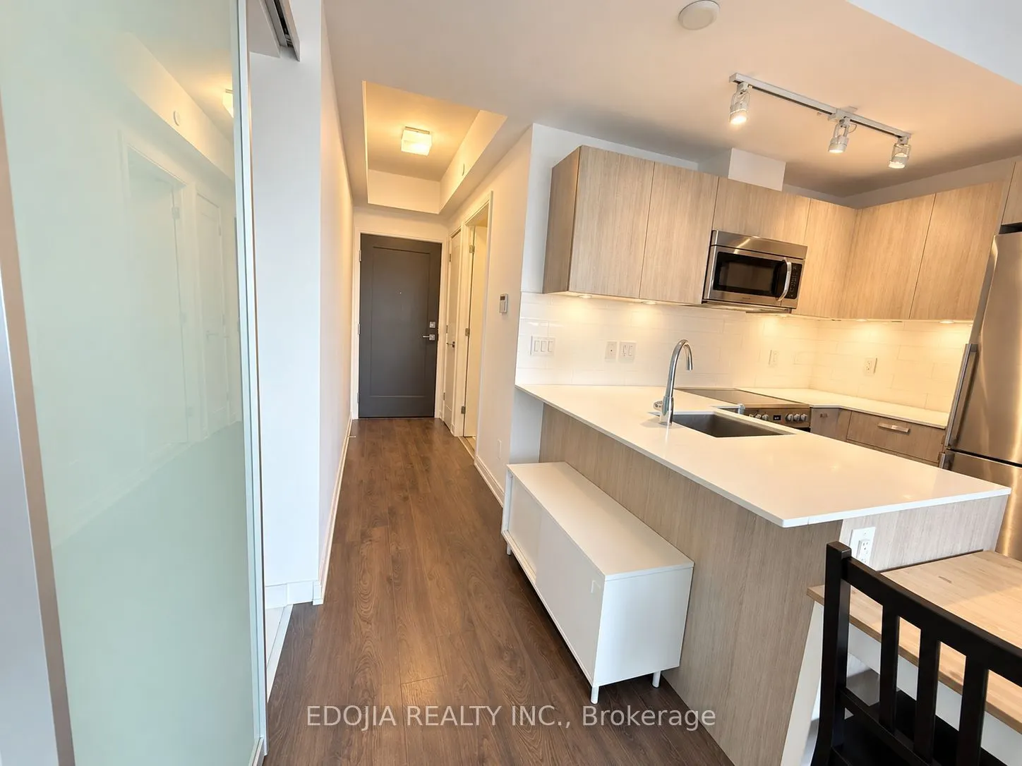 42 Charles Street E #1305