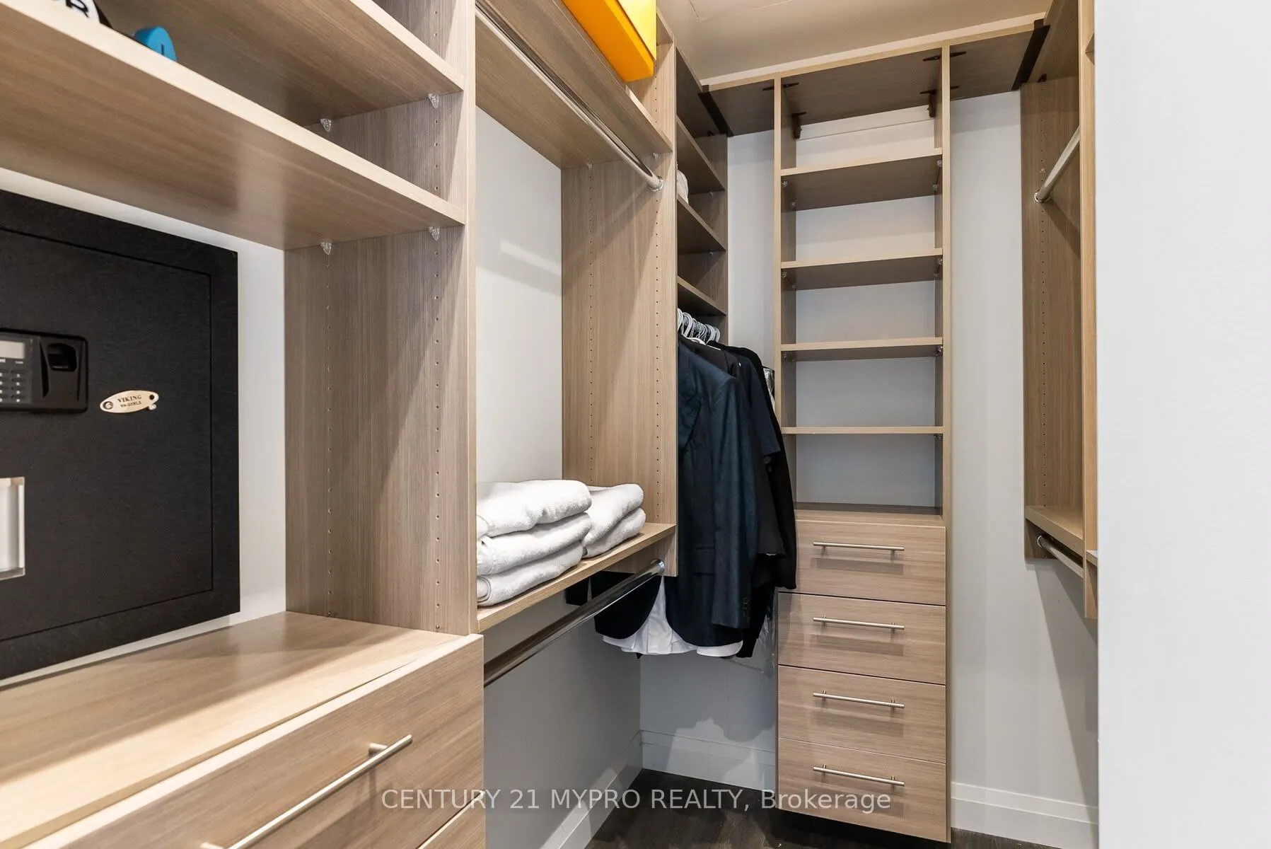 224 King Street W #3603