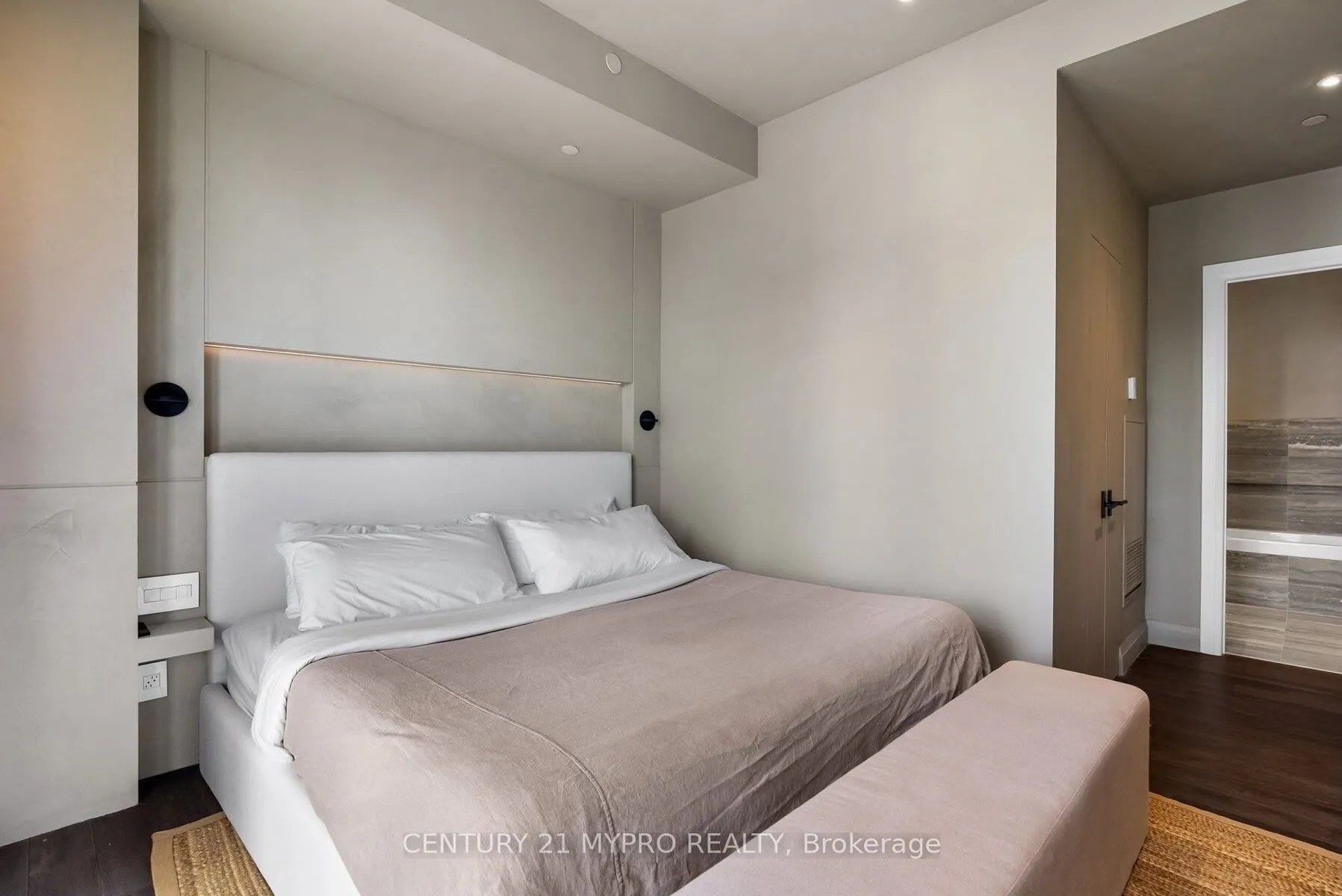 224 King Street W #3603