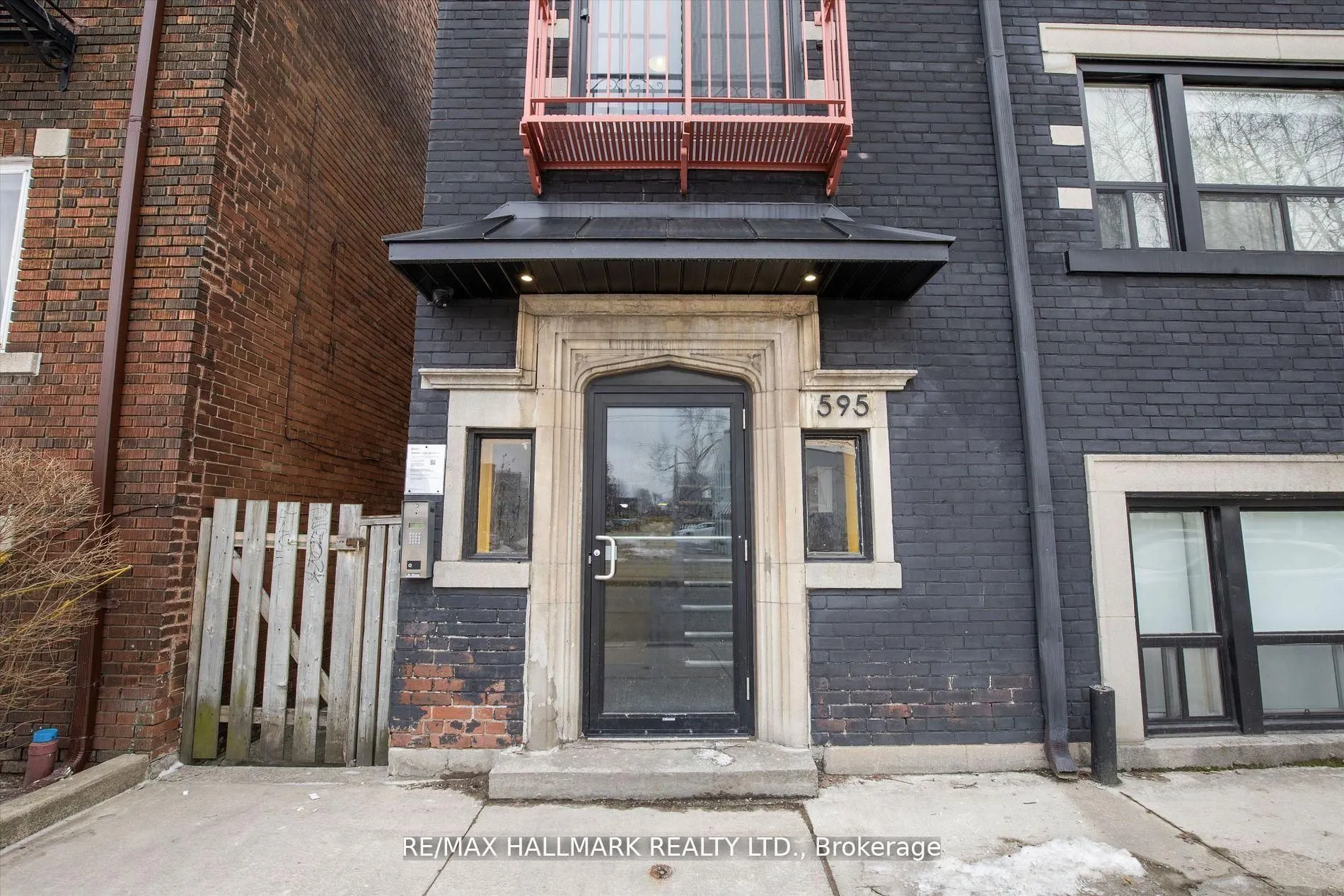 595 St Clair Avenue W #14