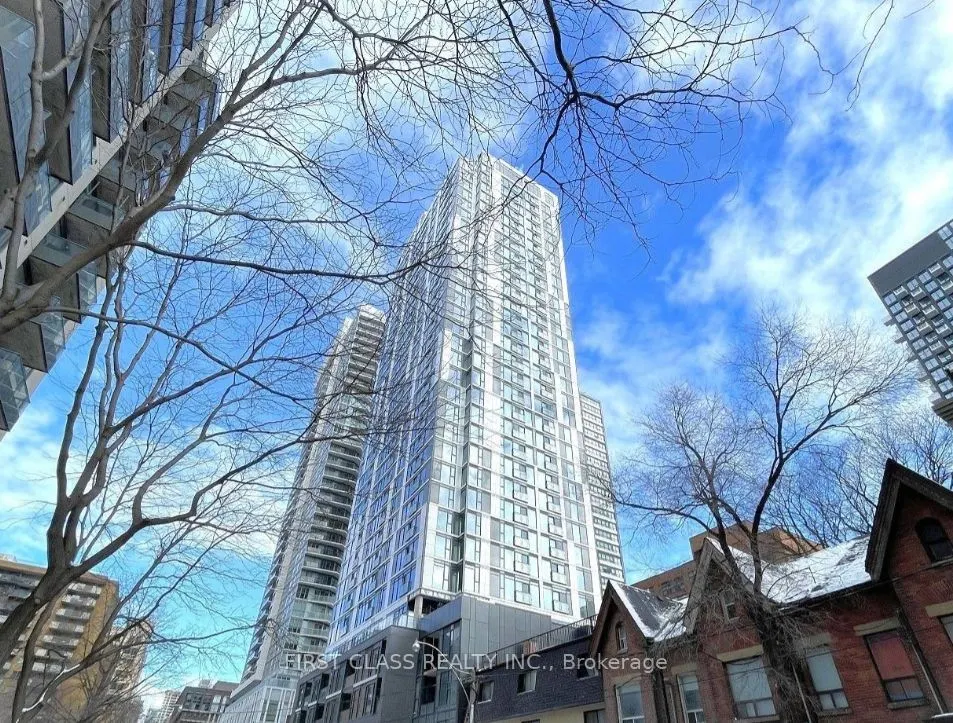 65 Mutual Street #906