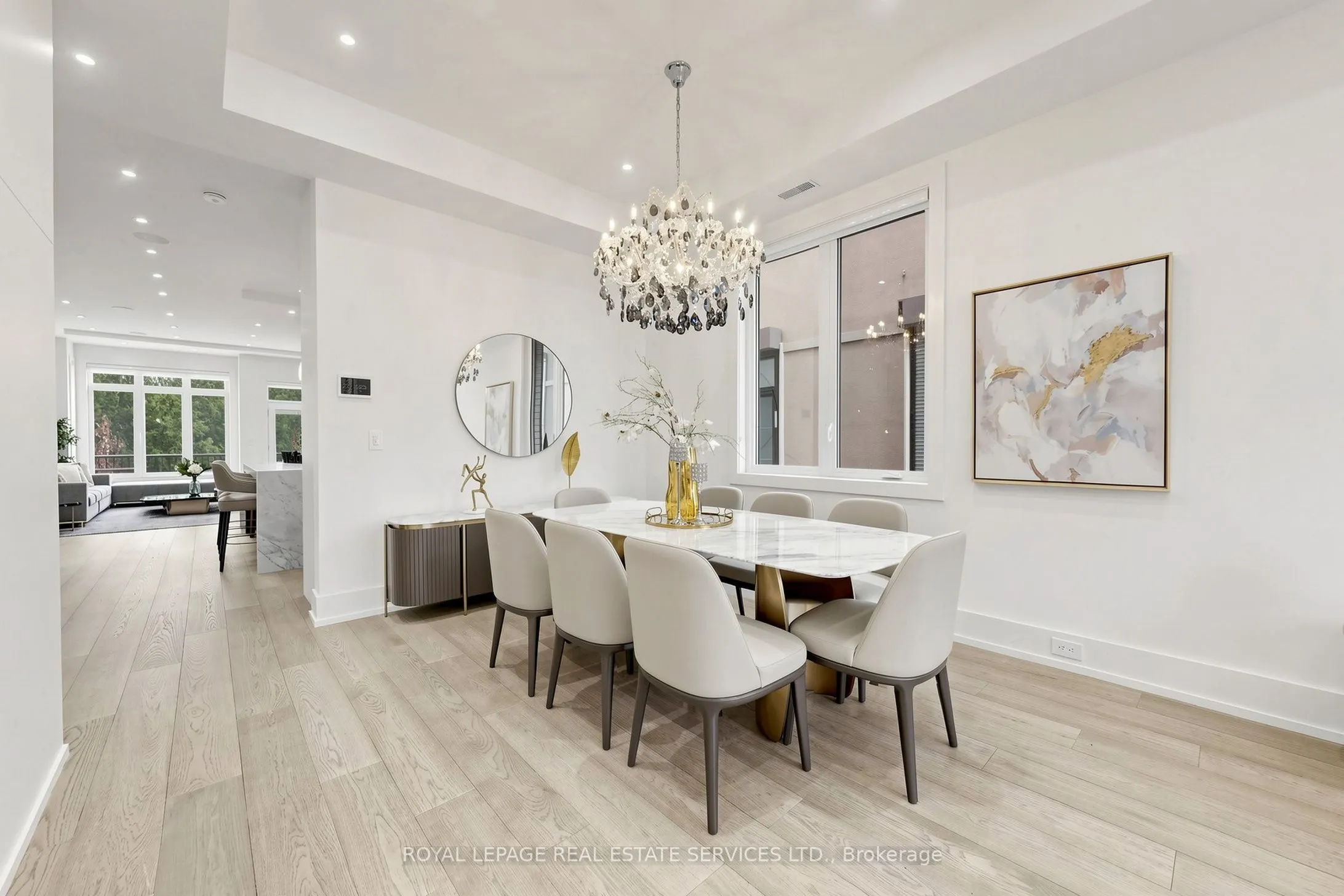 383 Melrose Avenue