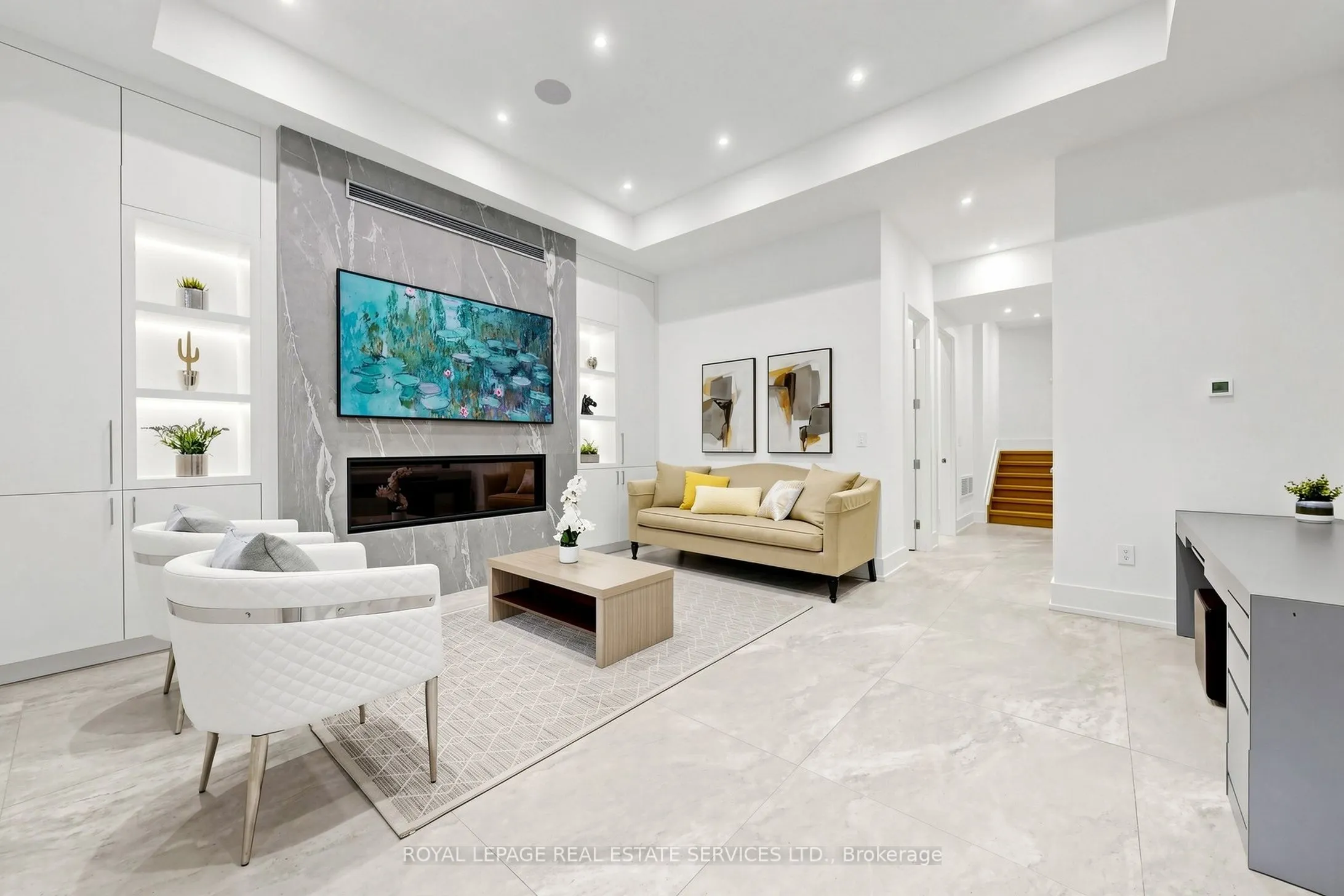 383 Melrose Avenue