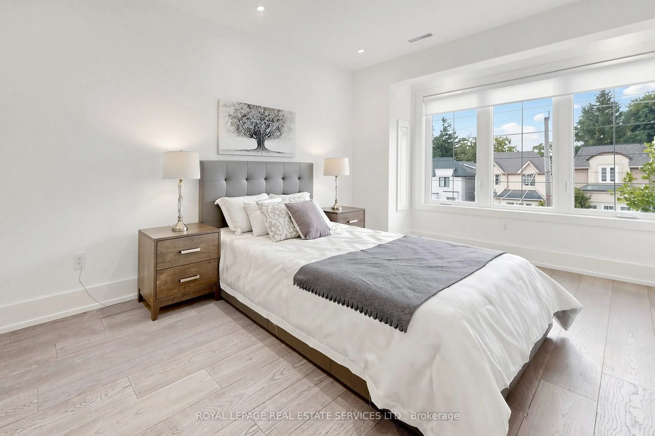 383 Melrose Avenue