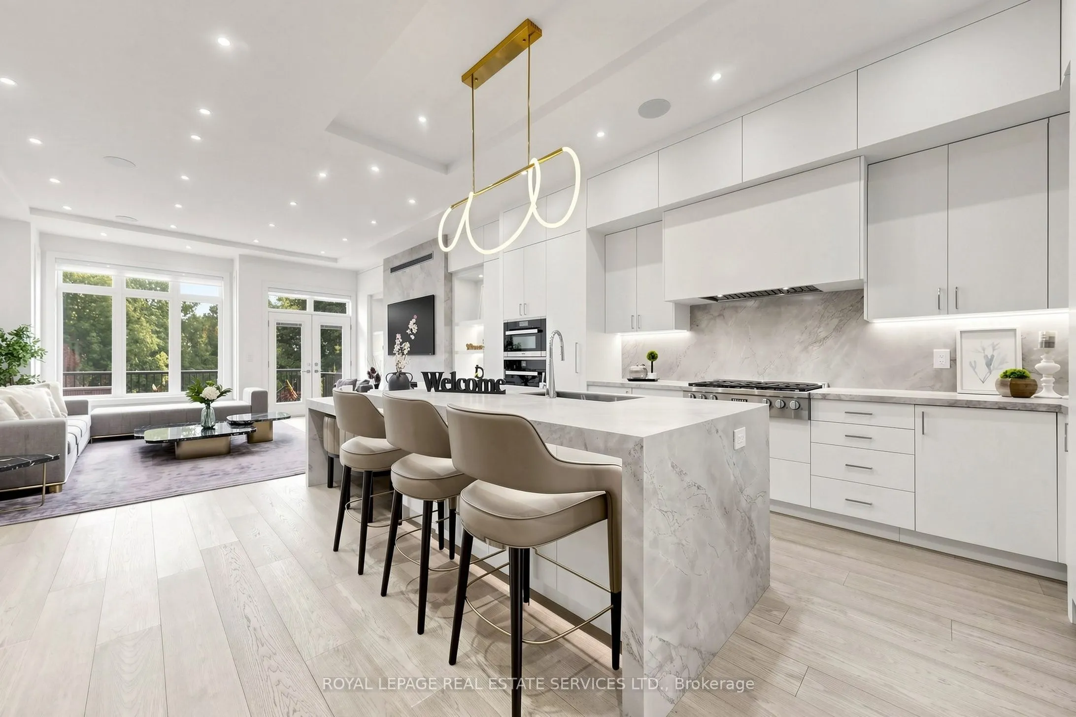 383 Melrose Avenue