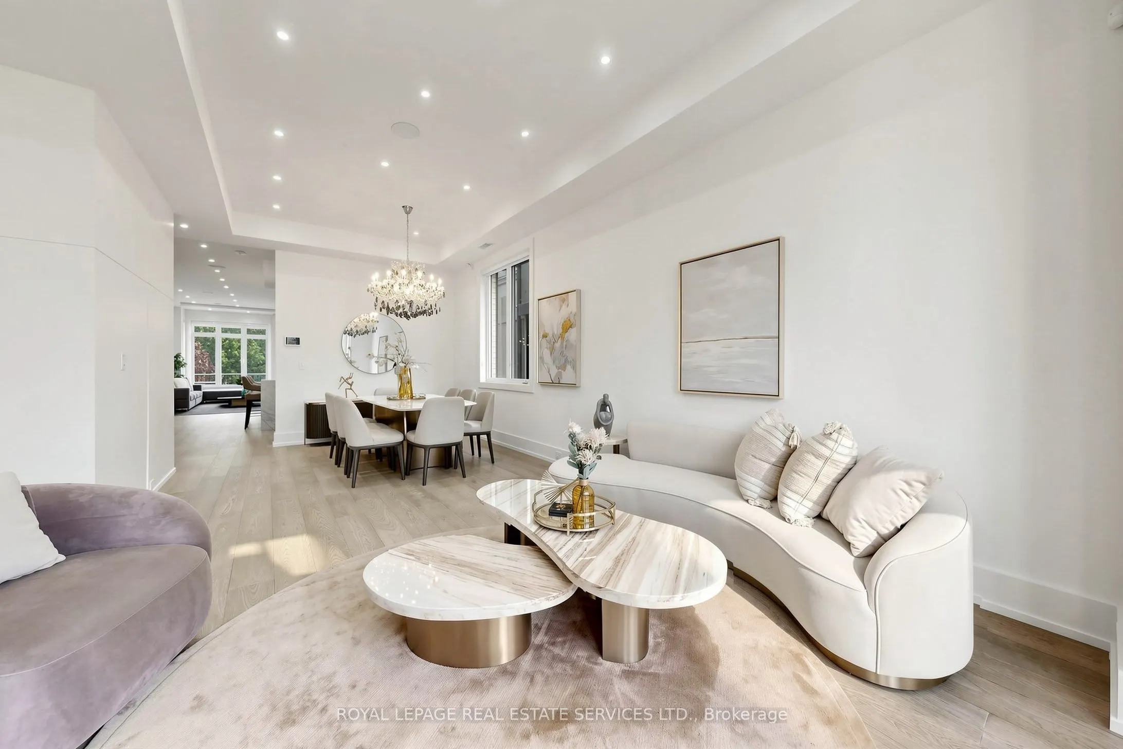 383 Melrose Avenue