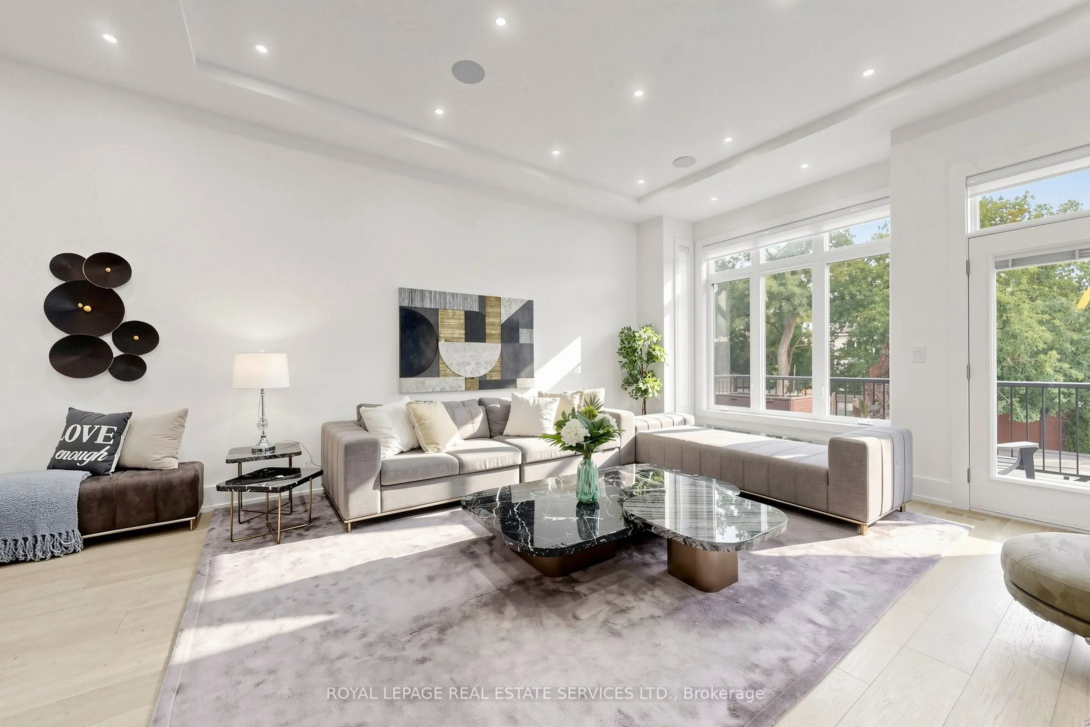 383 Melrose Avenue