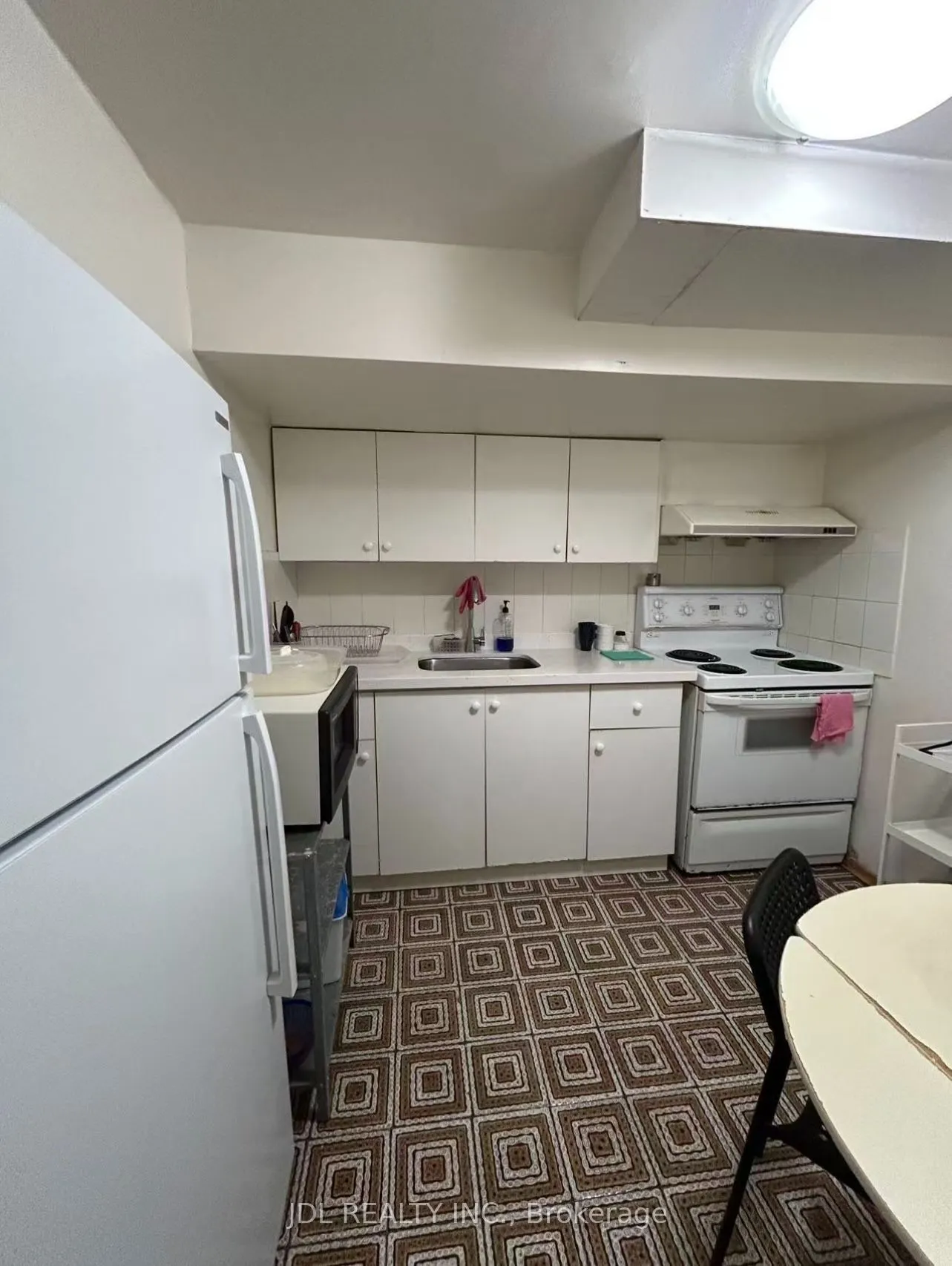 64 Charlton Blvd Boulevard #Two Bedrooms lower
