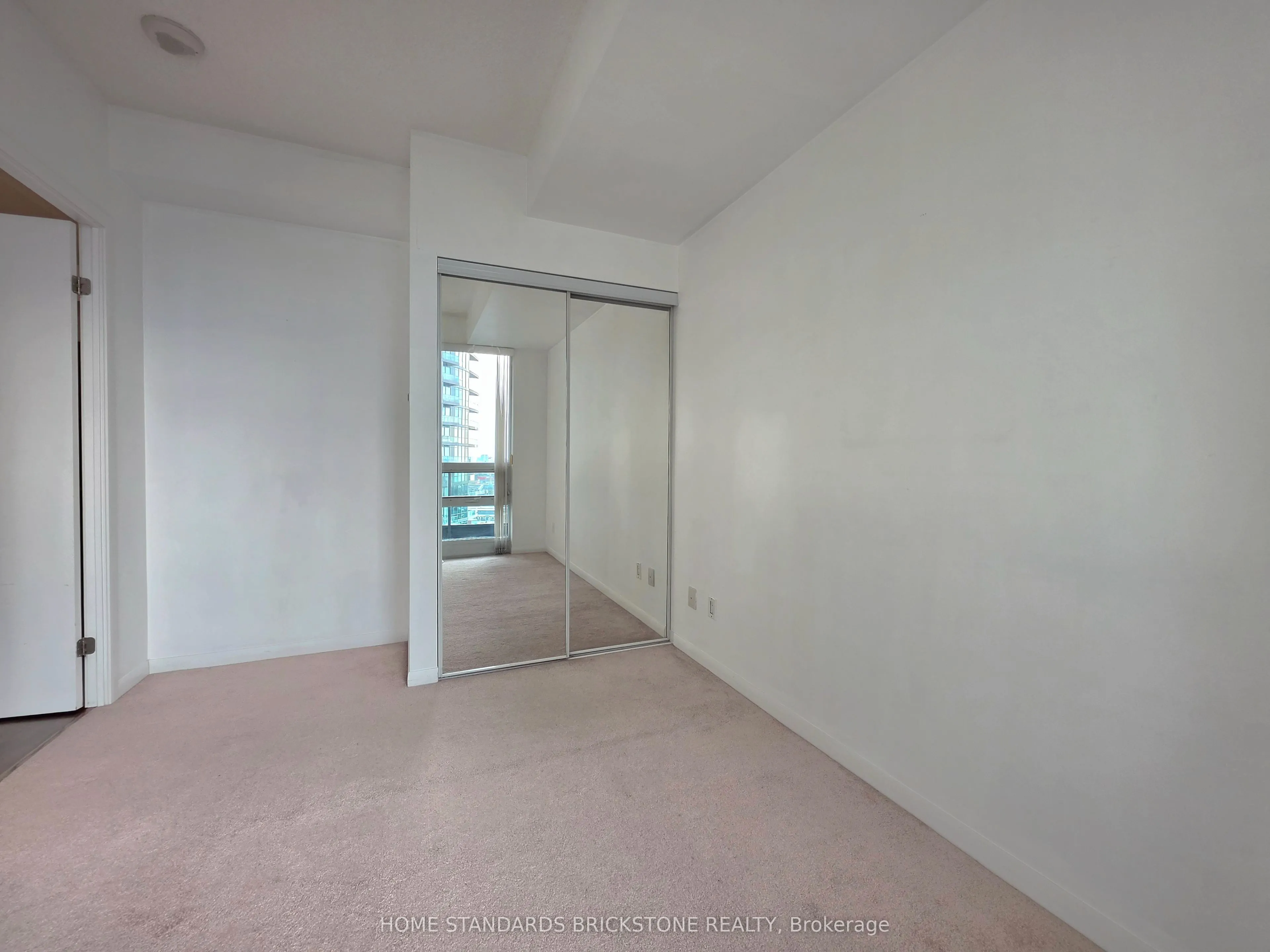215 FORT YORK Boulevard #2708