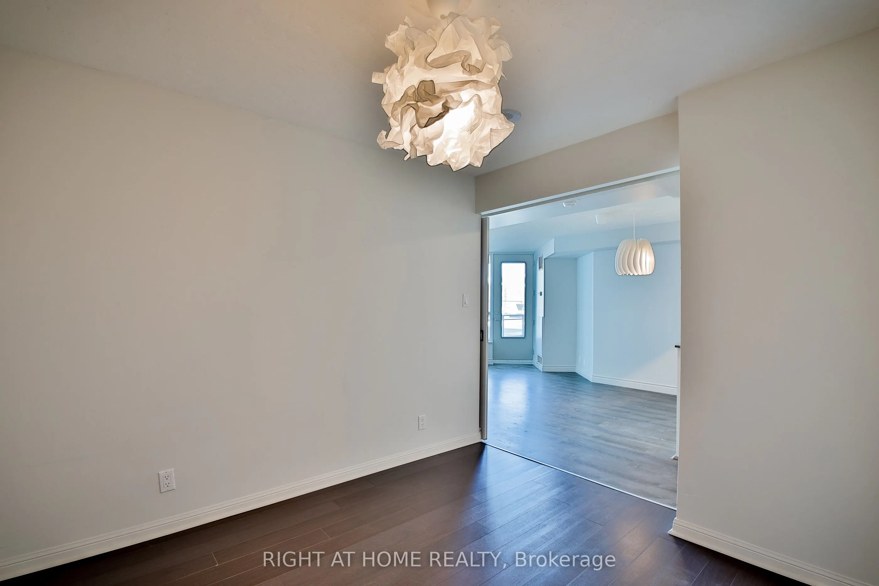 230 Queens Quay W #222