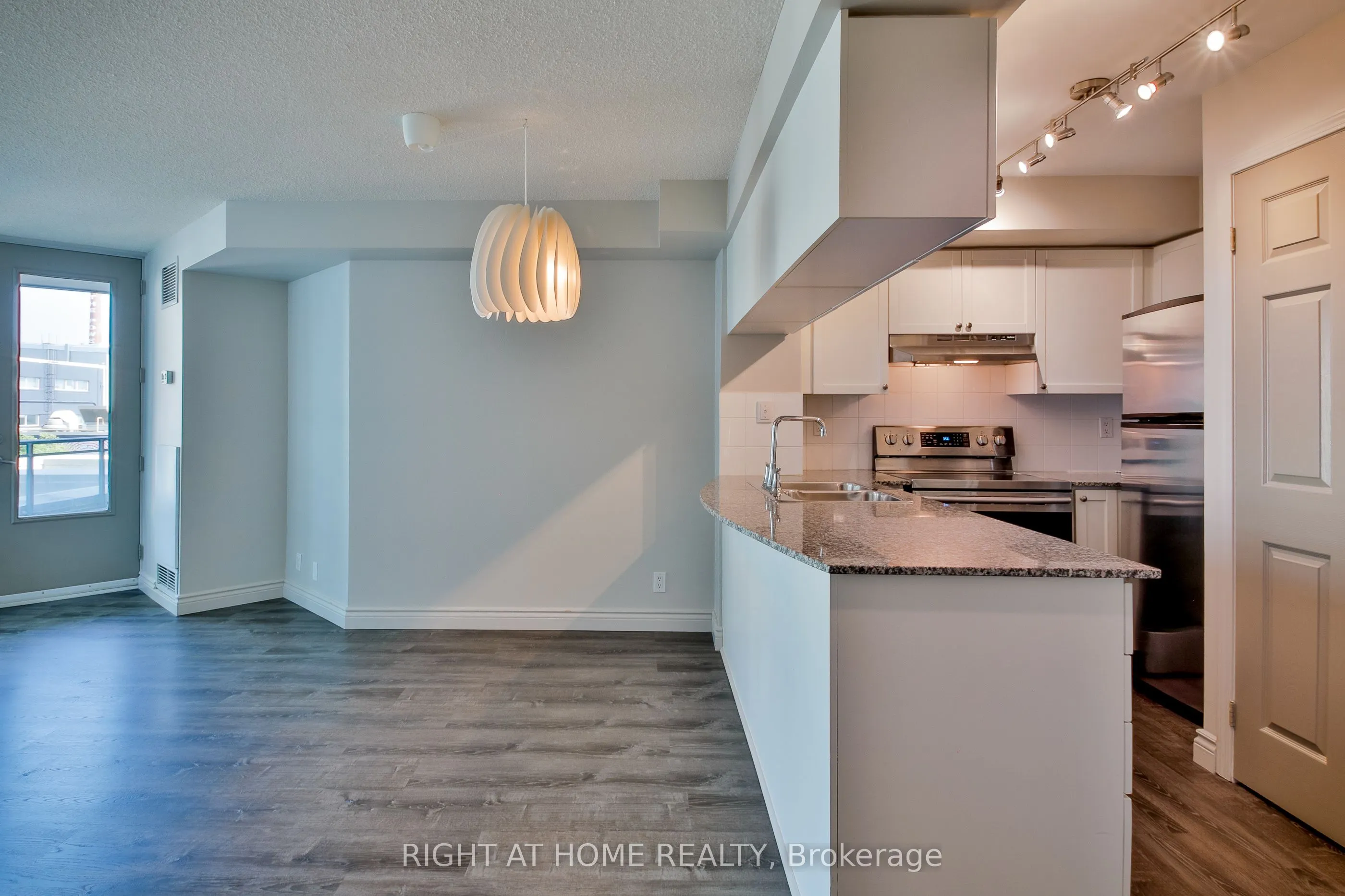 230 Queens Quay W #222