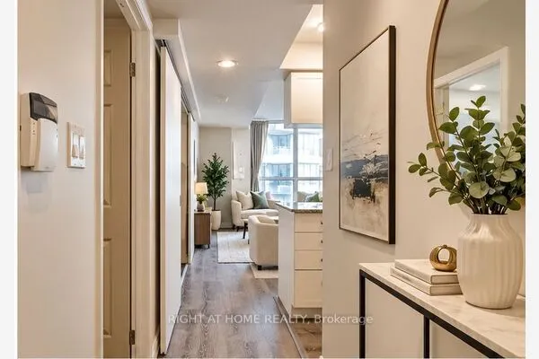 230 Queens Quay W #222