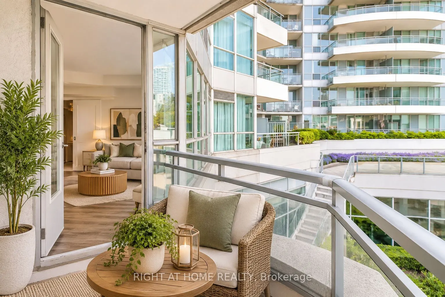 230 Queens Quay W #222