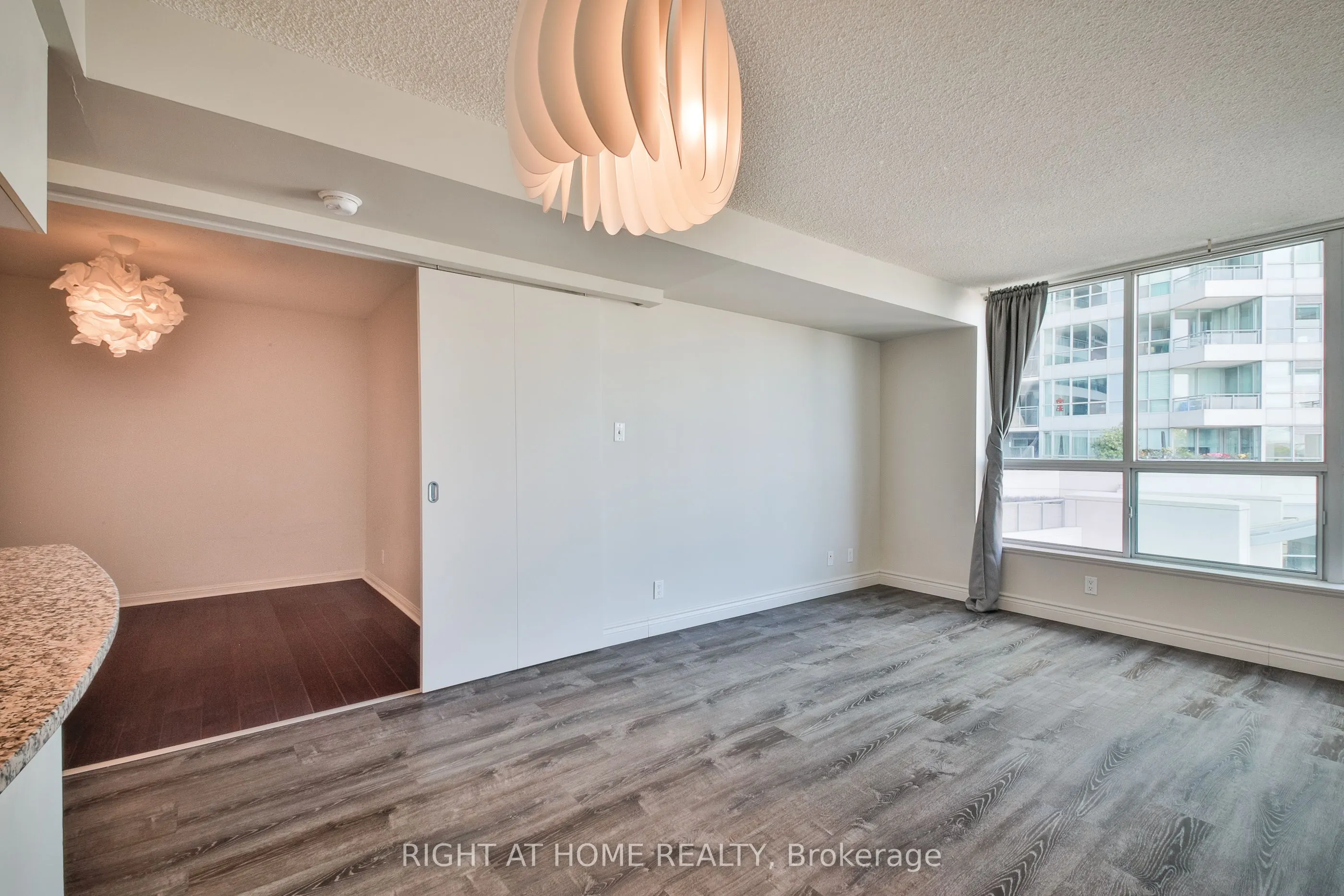 230 Queens Quay W #222