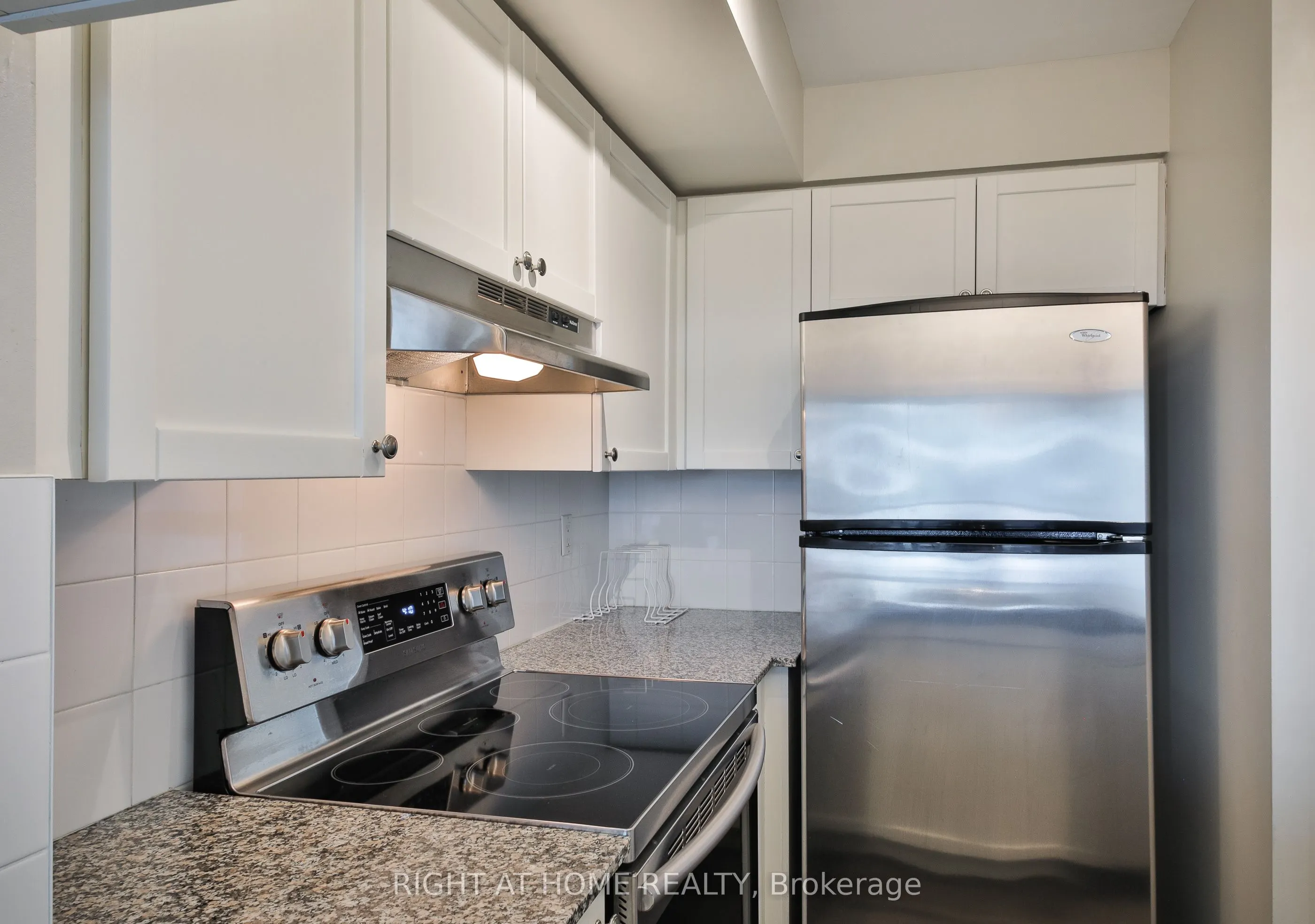 230 Queens Quay W #222