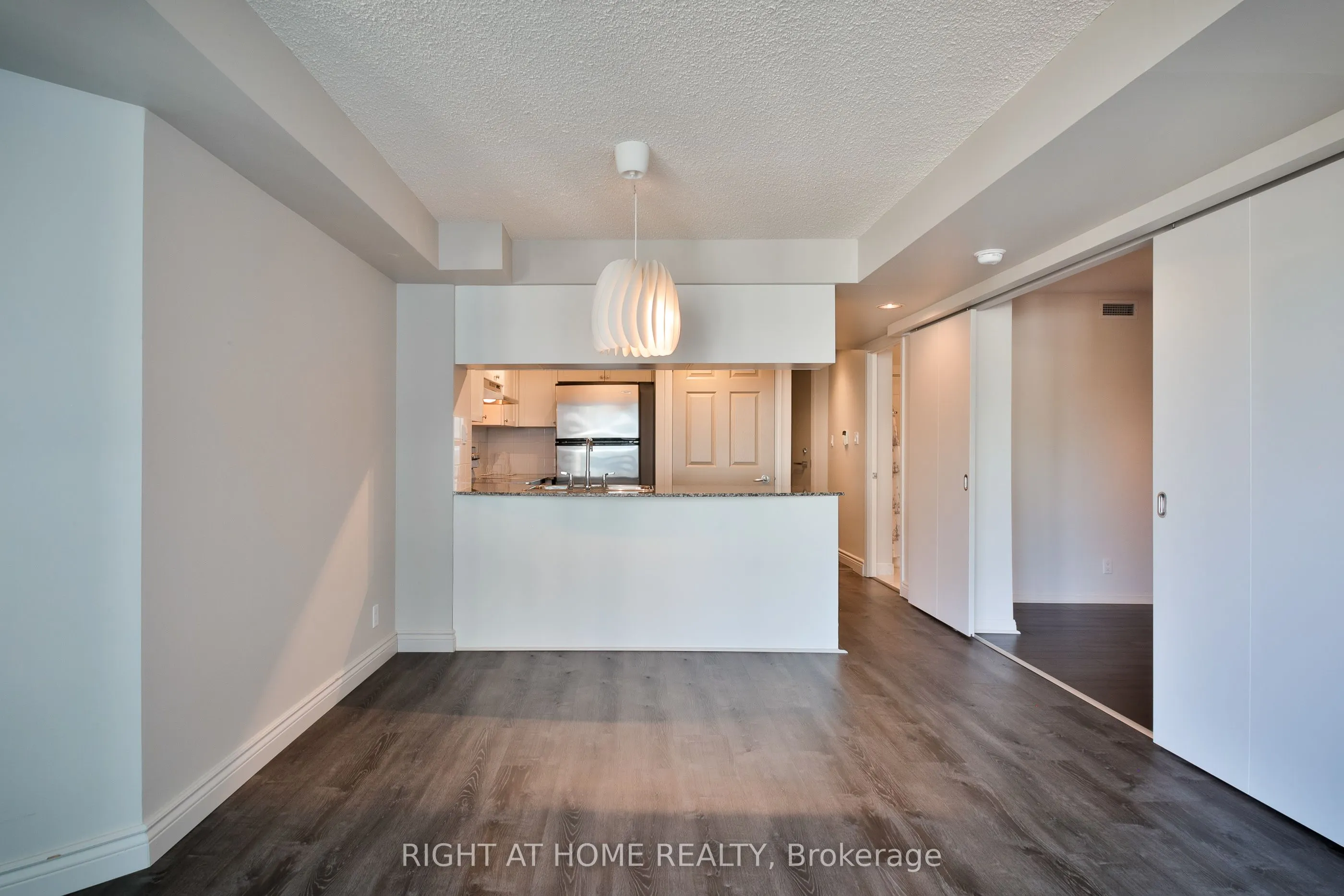 230 Queens Quay W #222