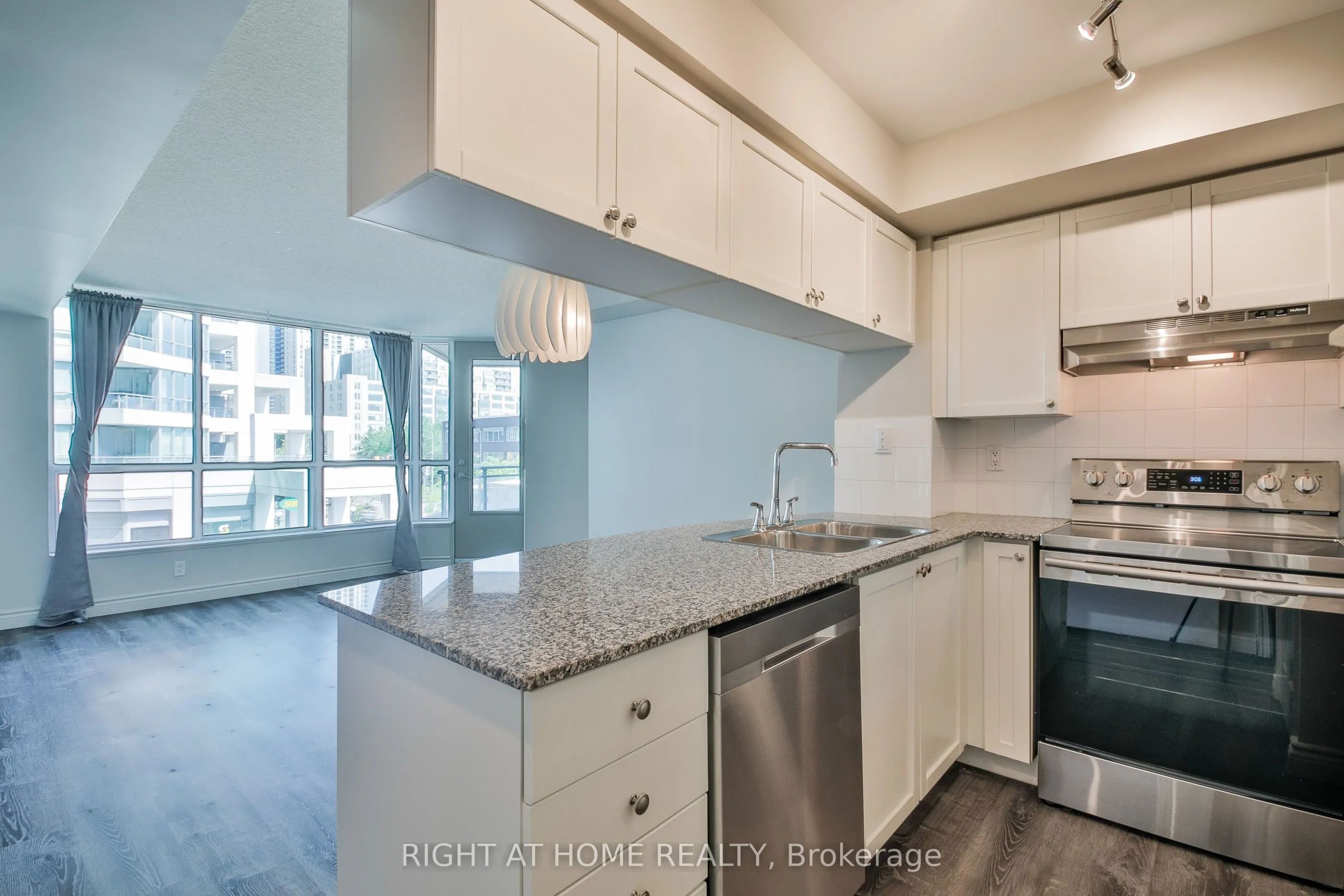 230 Queens Quay W #222