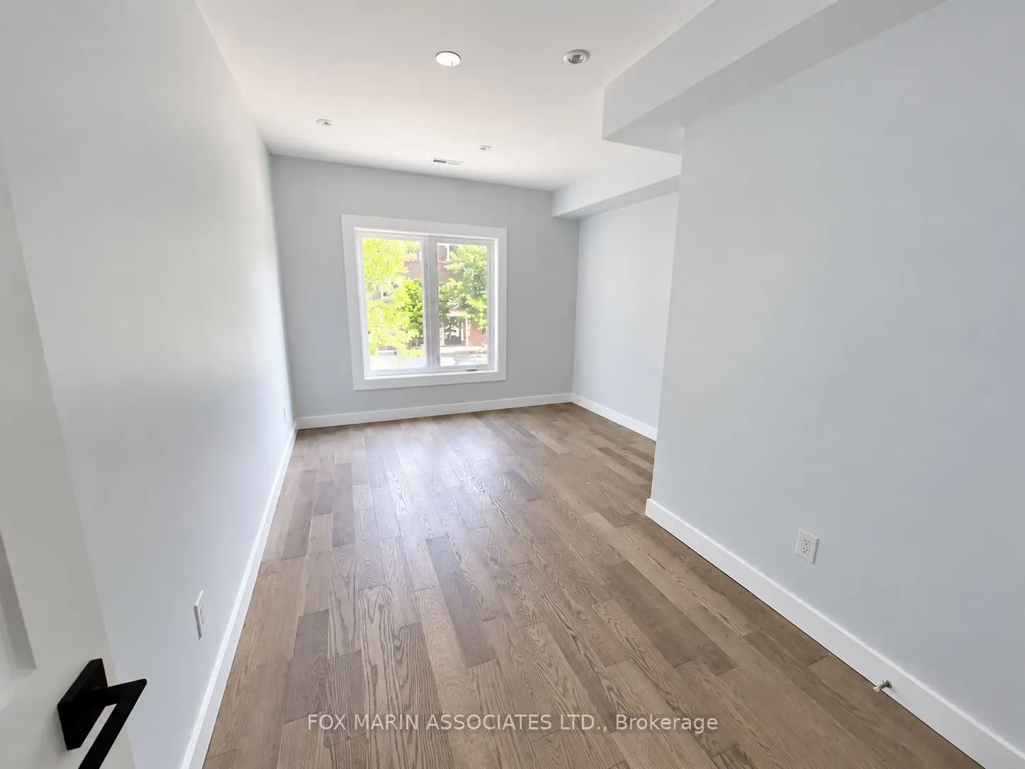 220 Vaughan Road S #2nd Fl