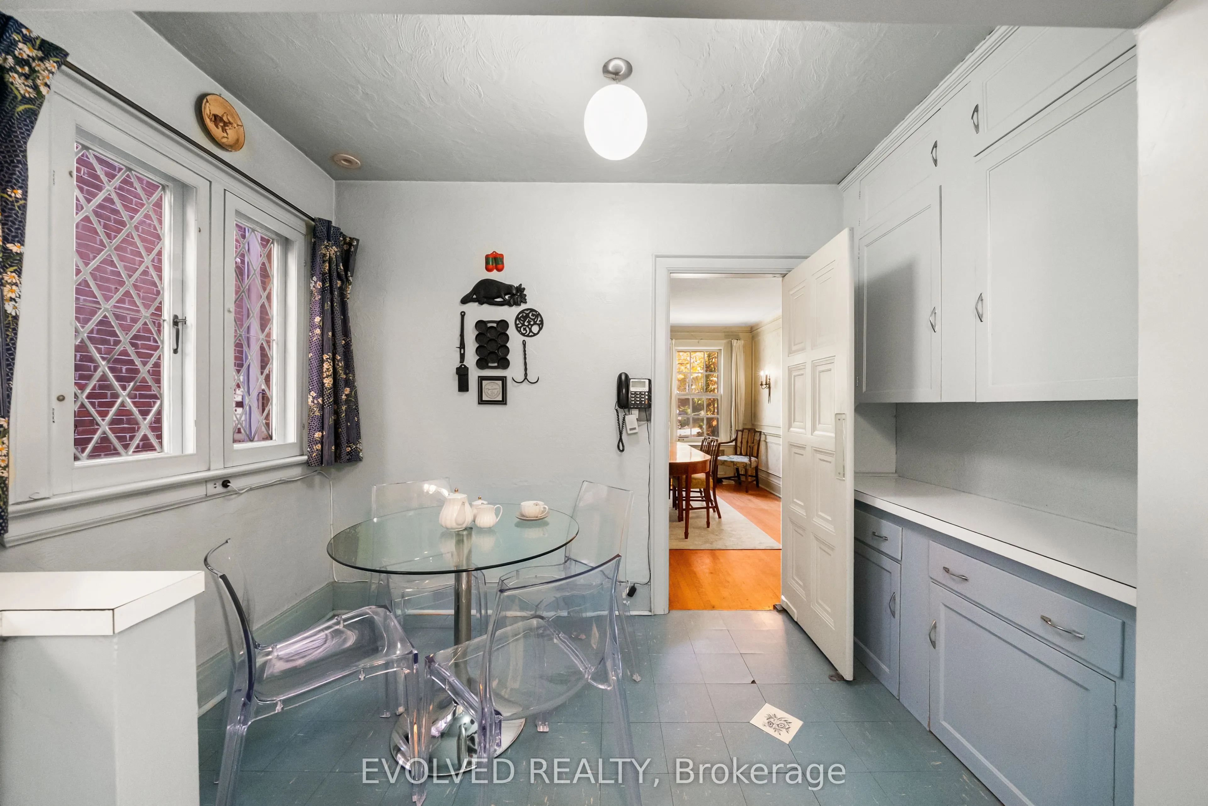4 Dunloe Road