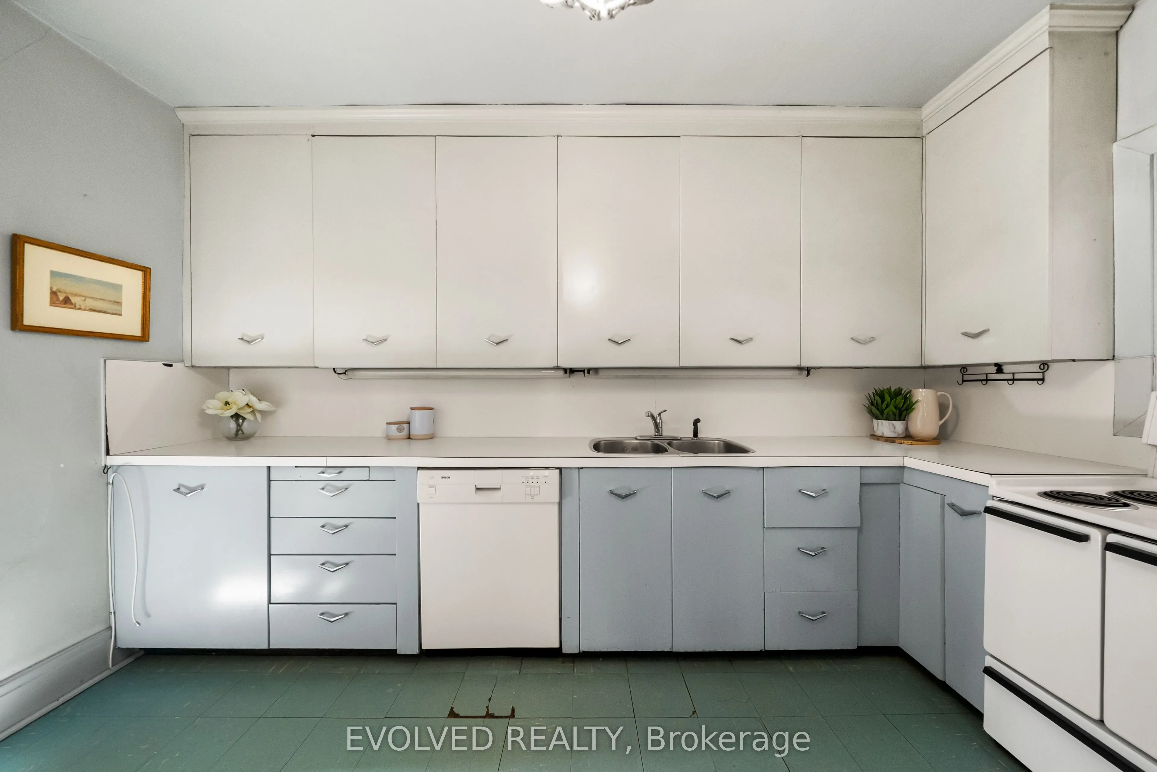 4 Dunloe Road