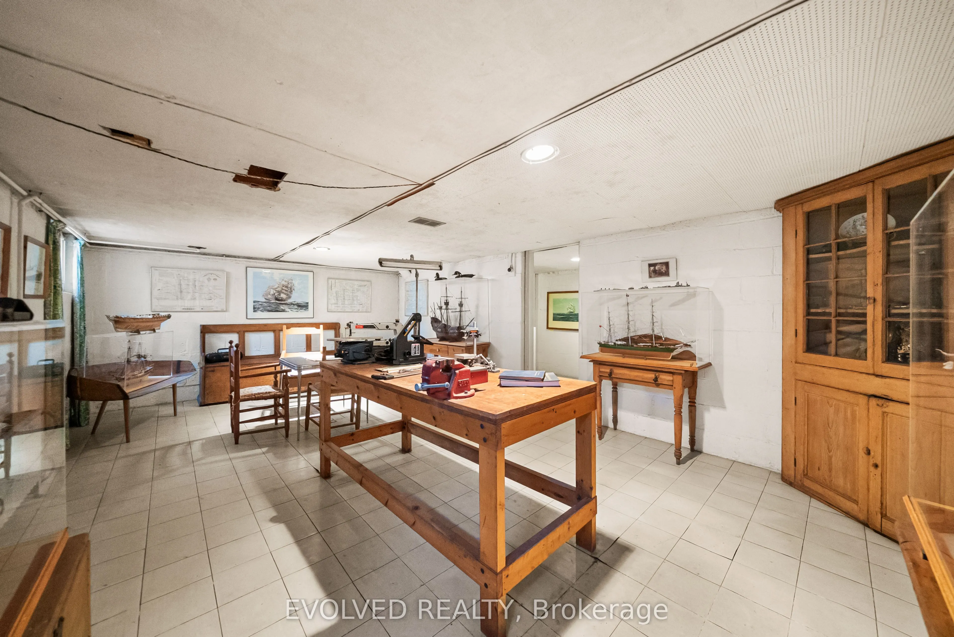 4 Dunloe Road