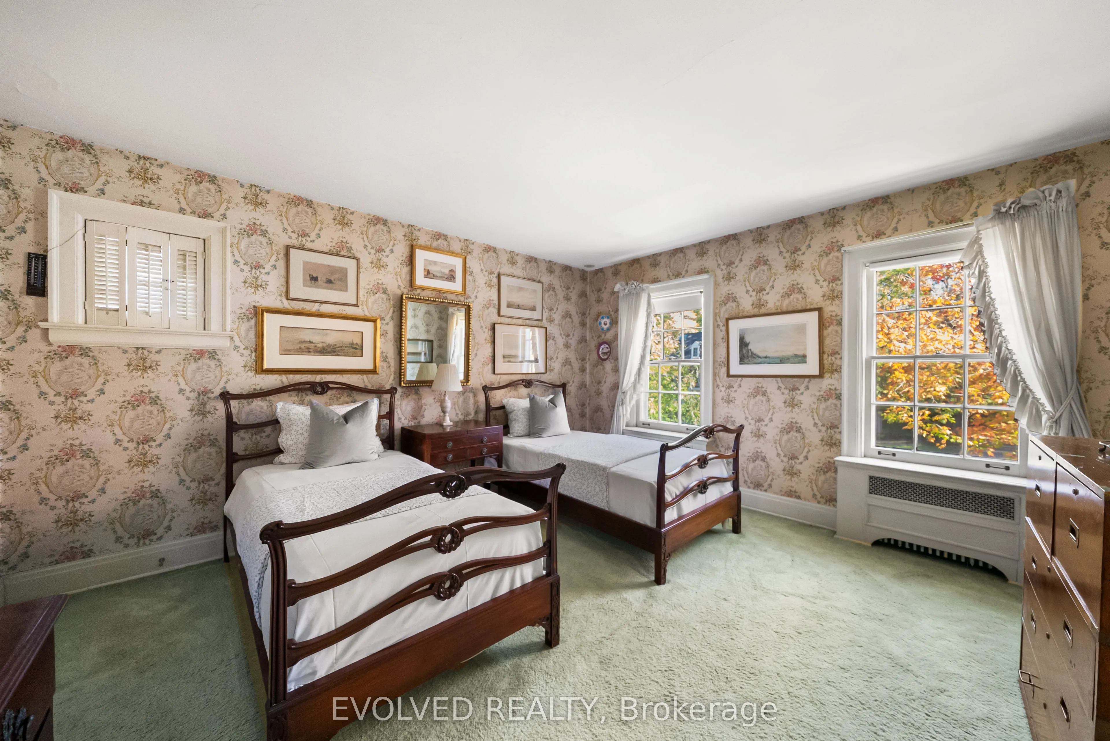 4 Dunloe Road