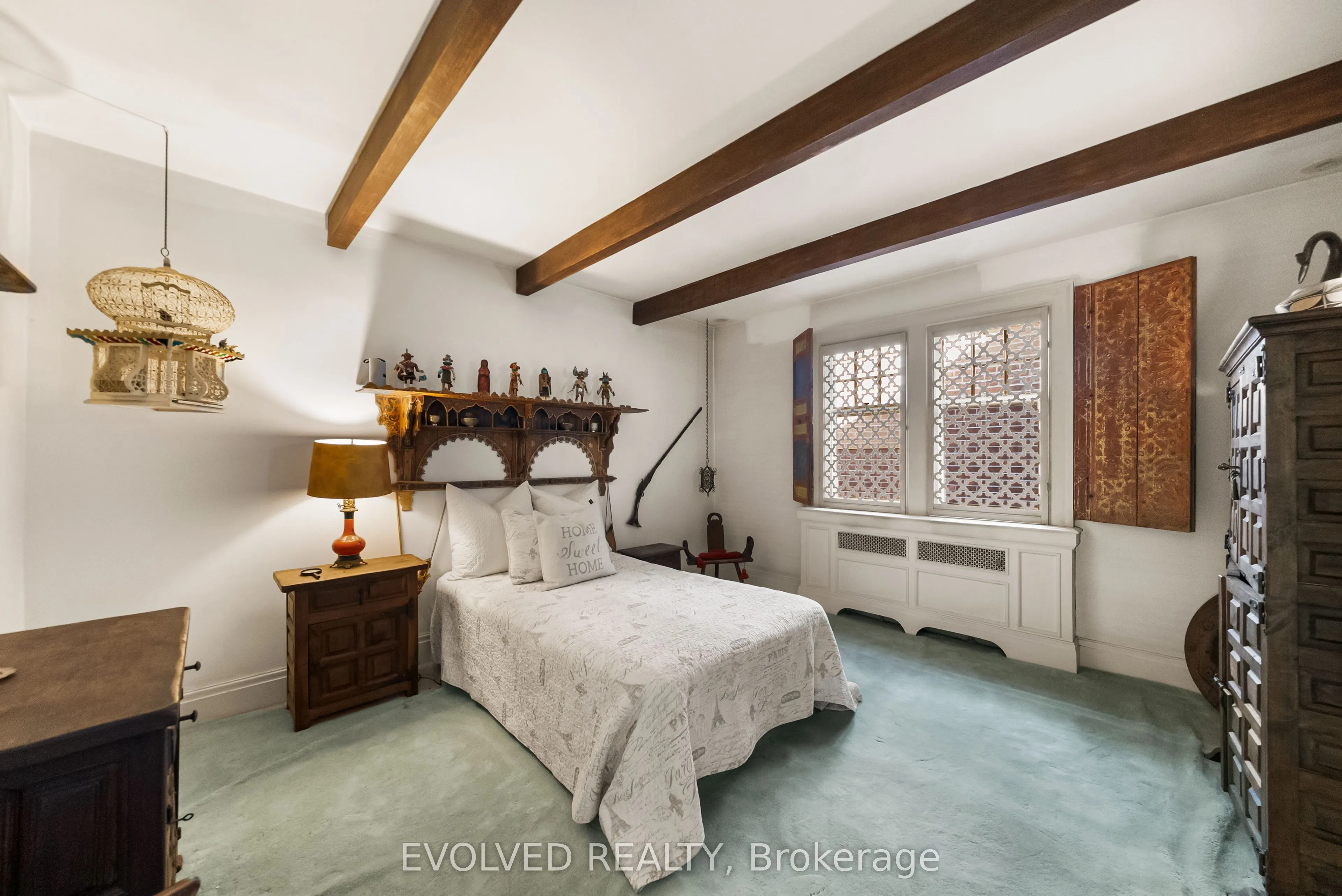 4 Dunloe Road