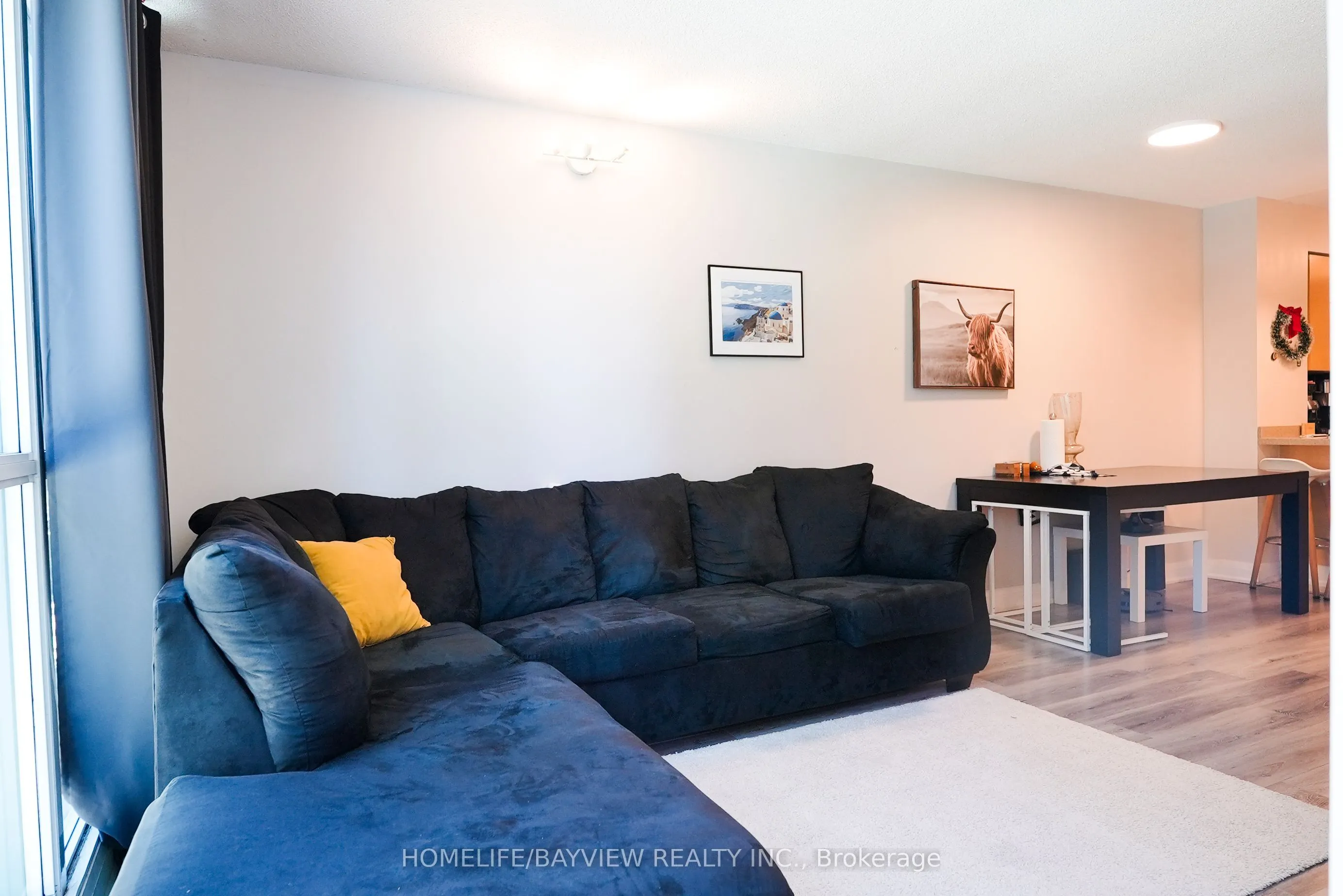 18 Yonge Street #915