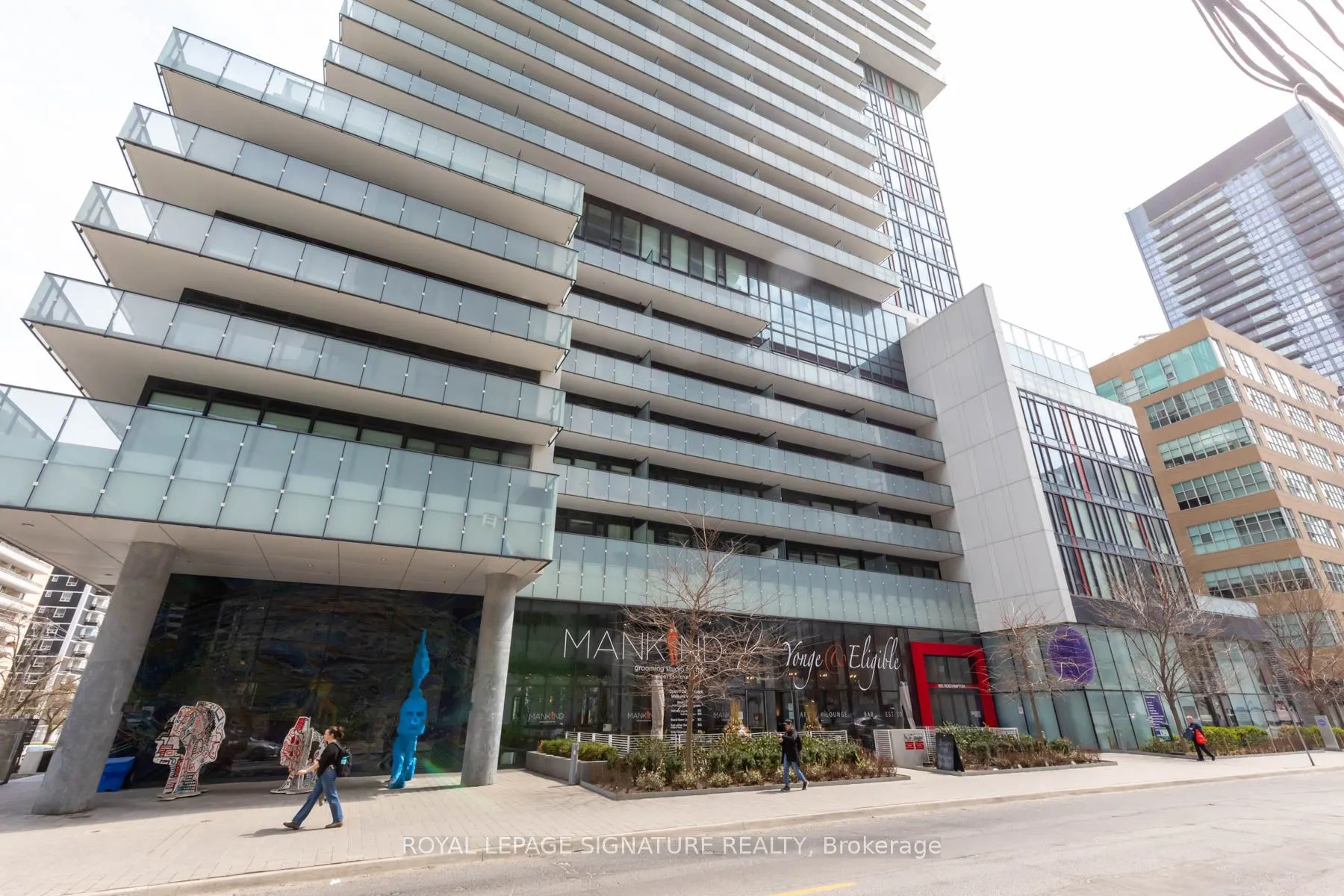 185 Roehampton Avenue #2805