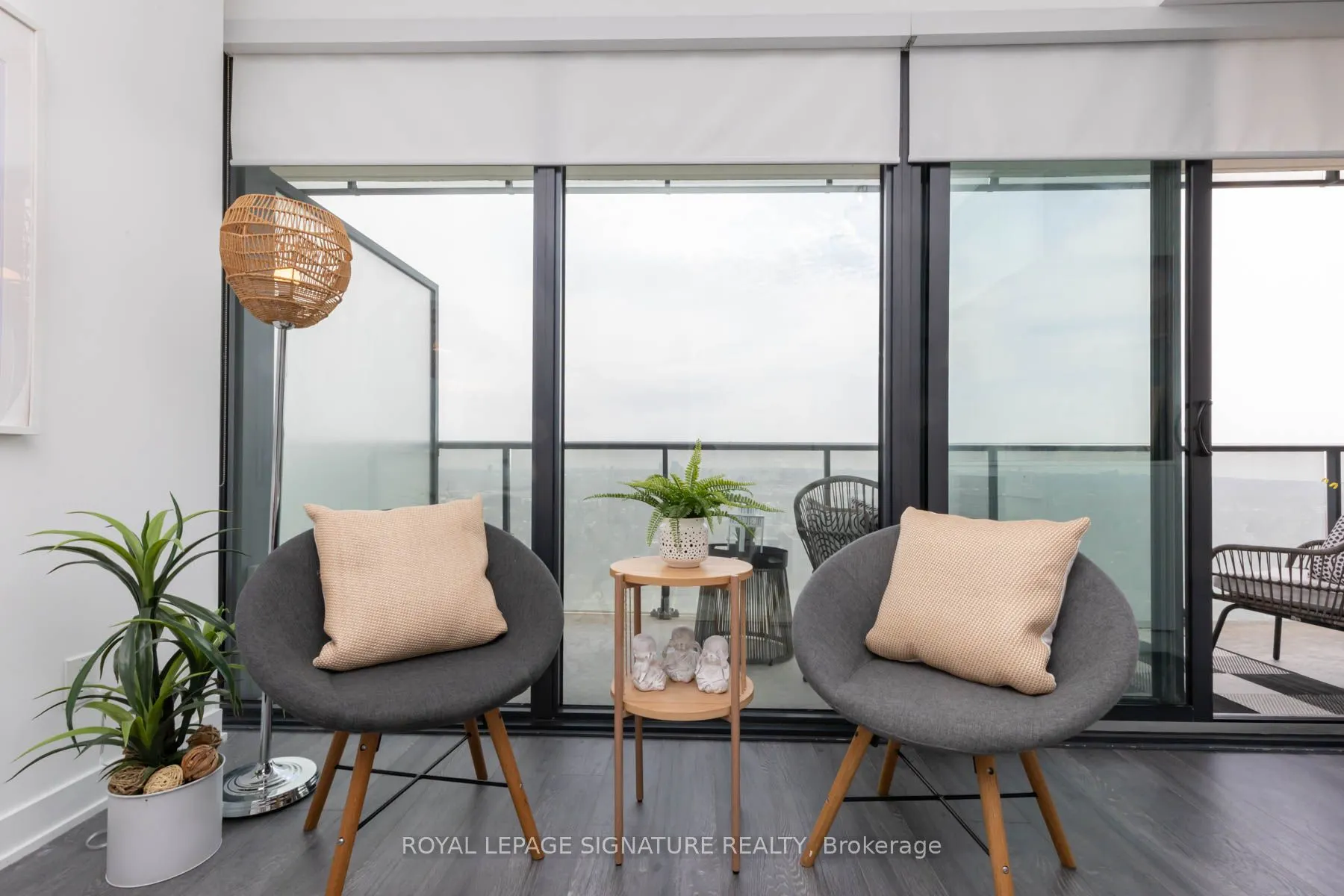 185 Roehampton Avenue #2805