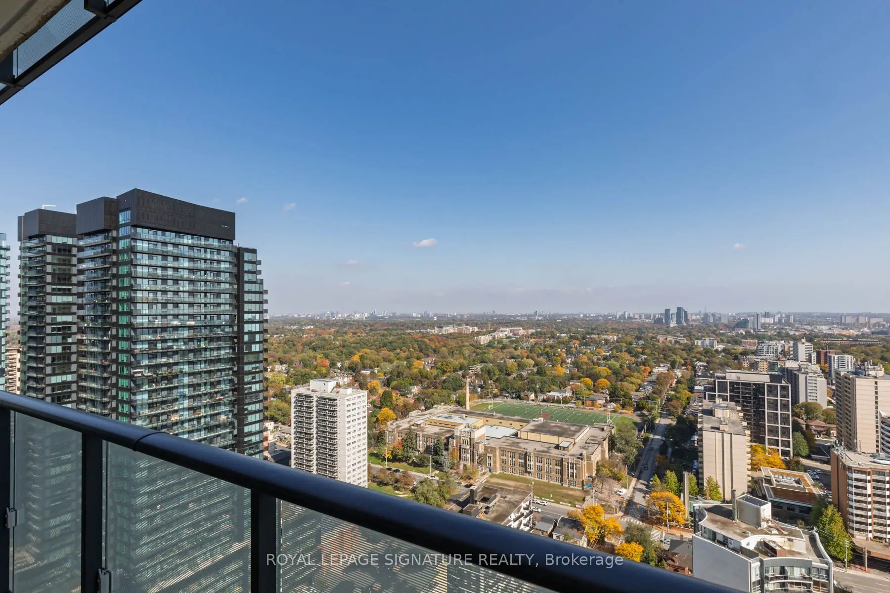 185 Roehampton Avenue #2805