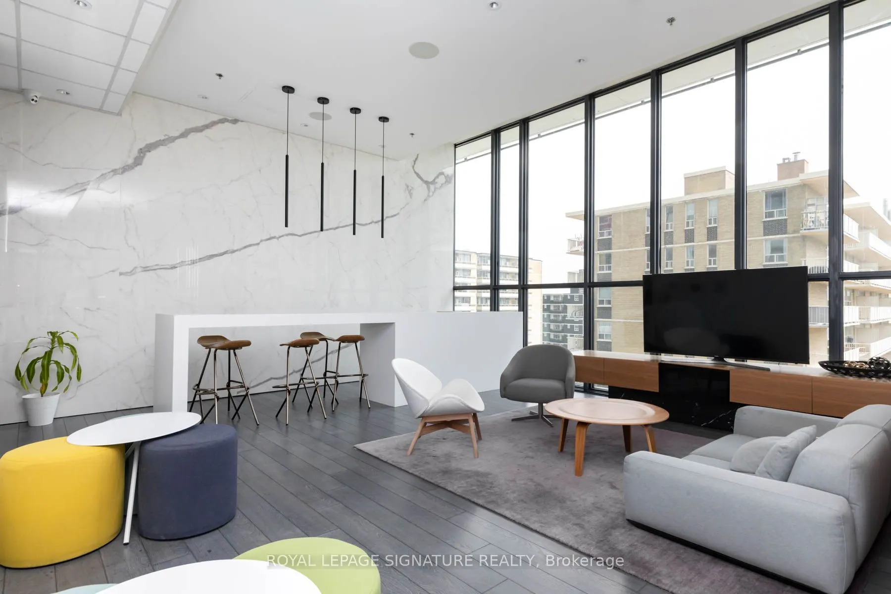 185 Roehampton Avenue #2805