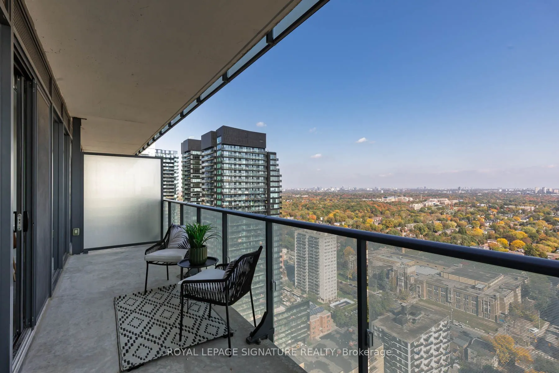 185 Roehampton Avenue #2805