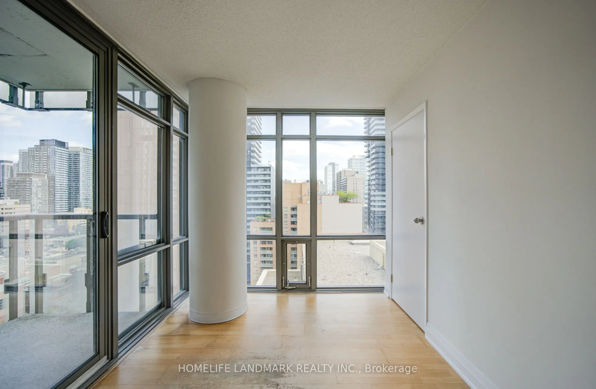38 Grenville Street #1508