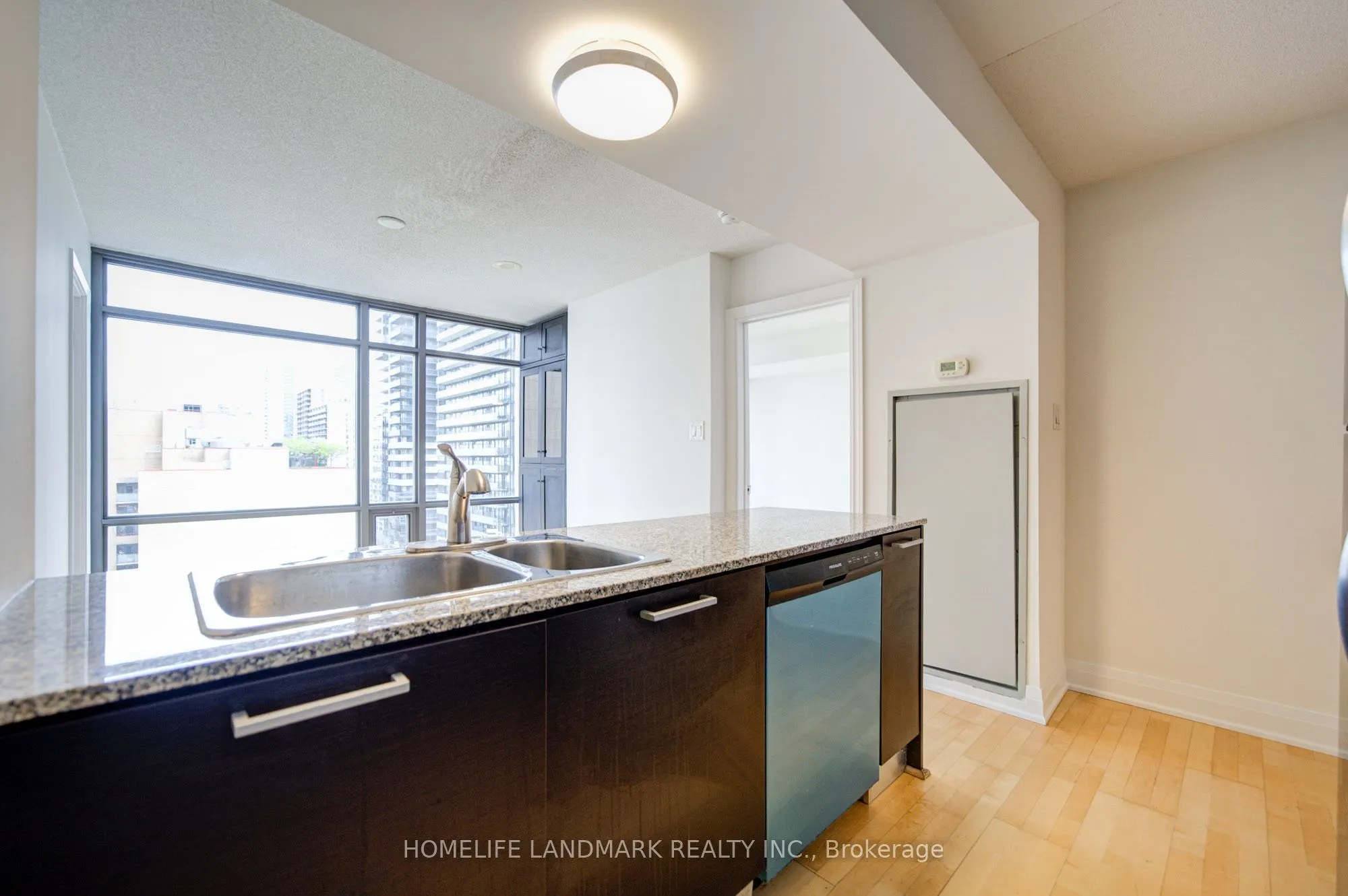 38 Grenville Street #1508