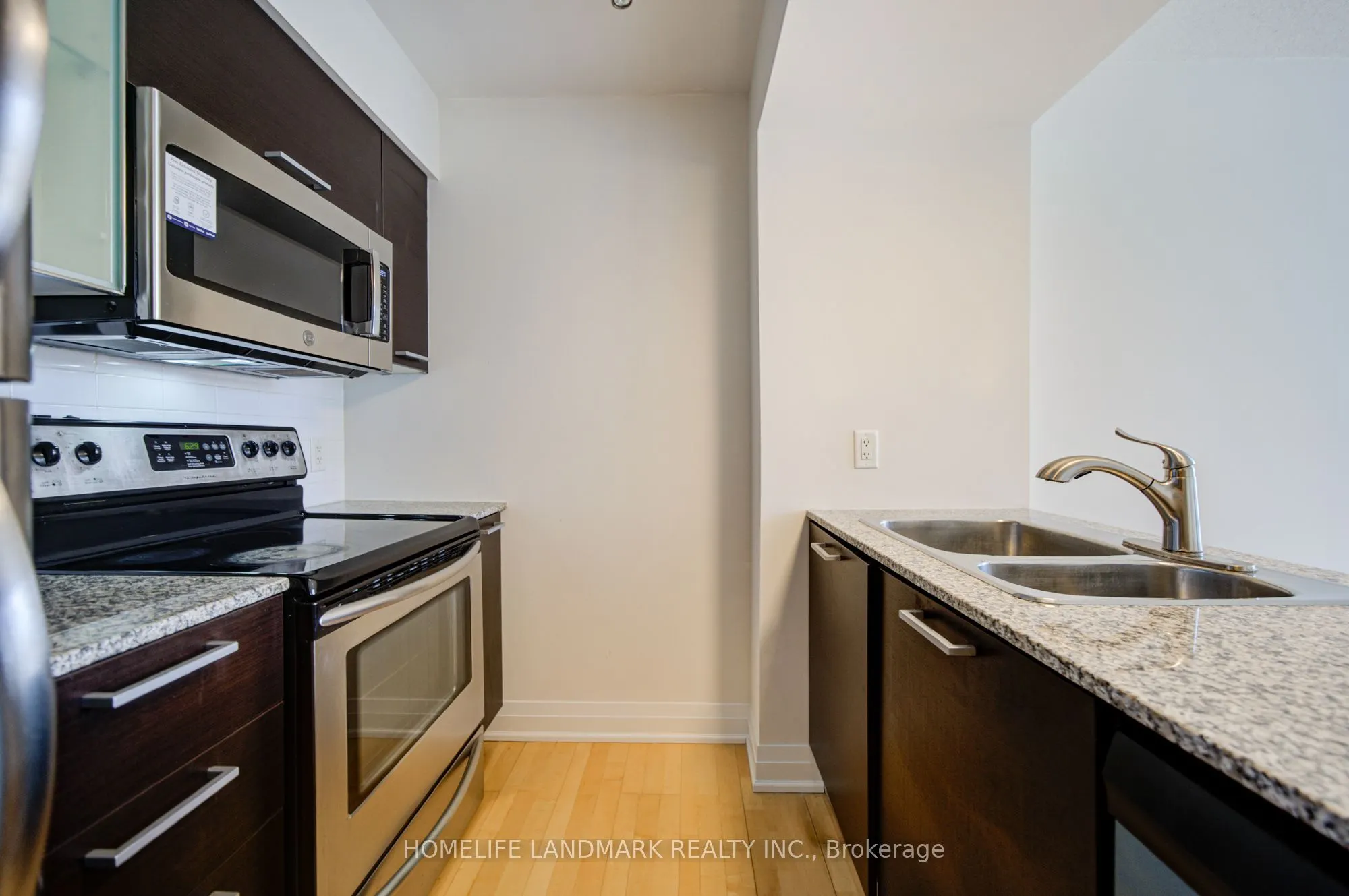 38 Grenville Street #1508