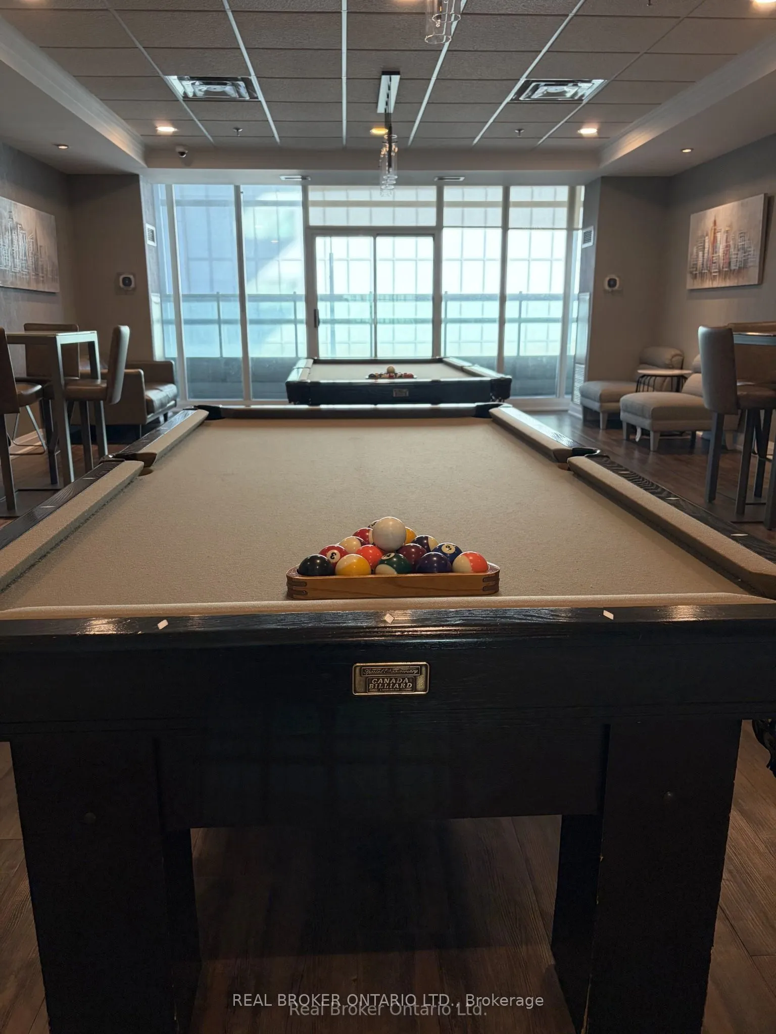 51 Lower Simcoe Street #605