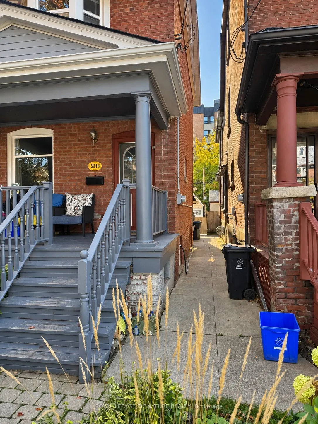 211 Melita Avenue #Lower