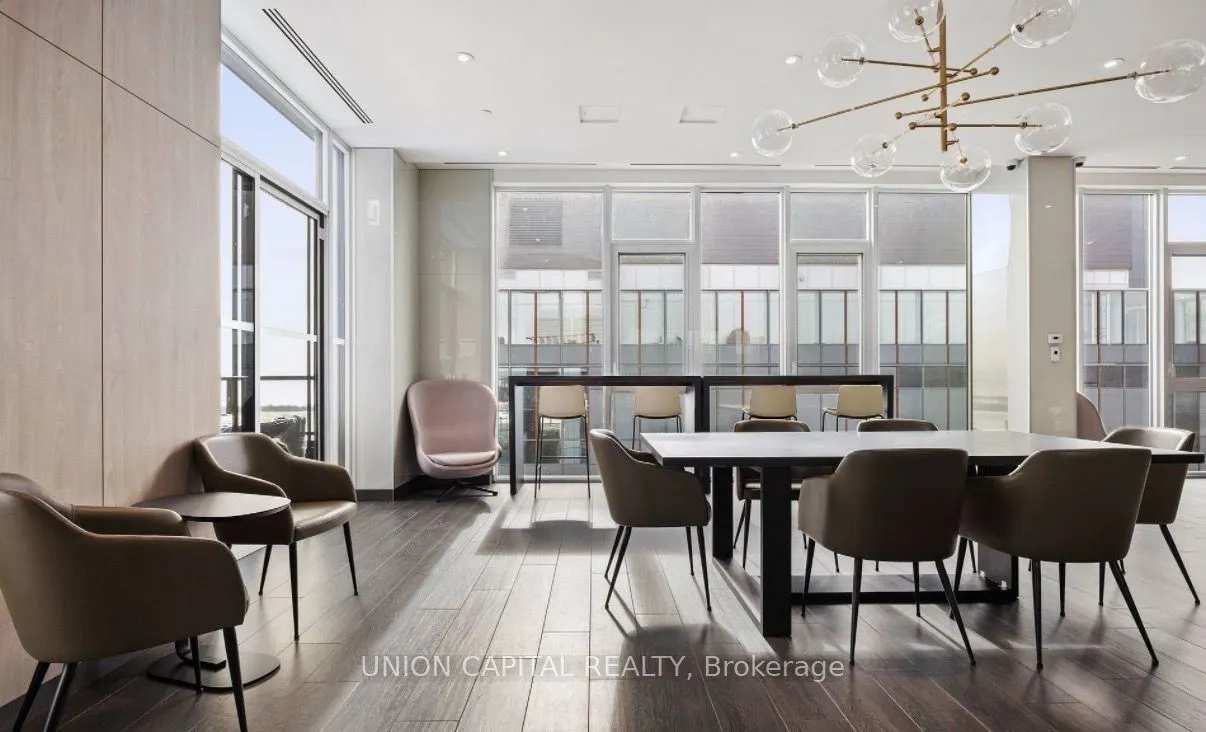 357 King Street W #3507