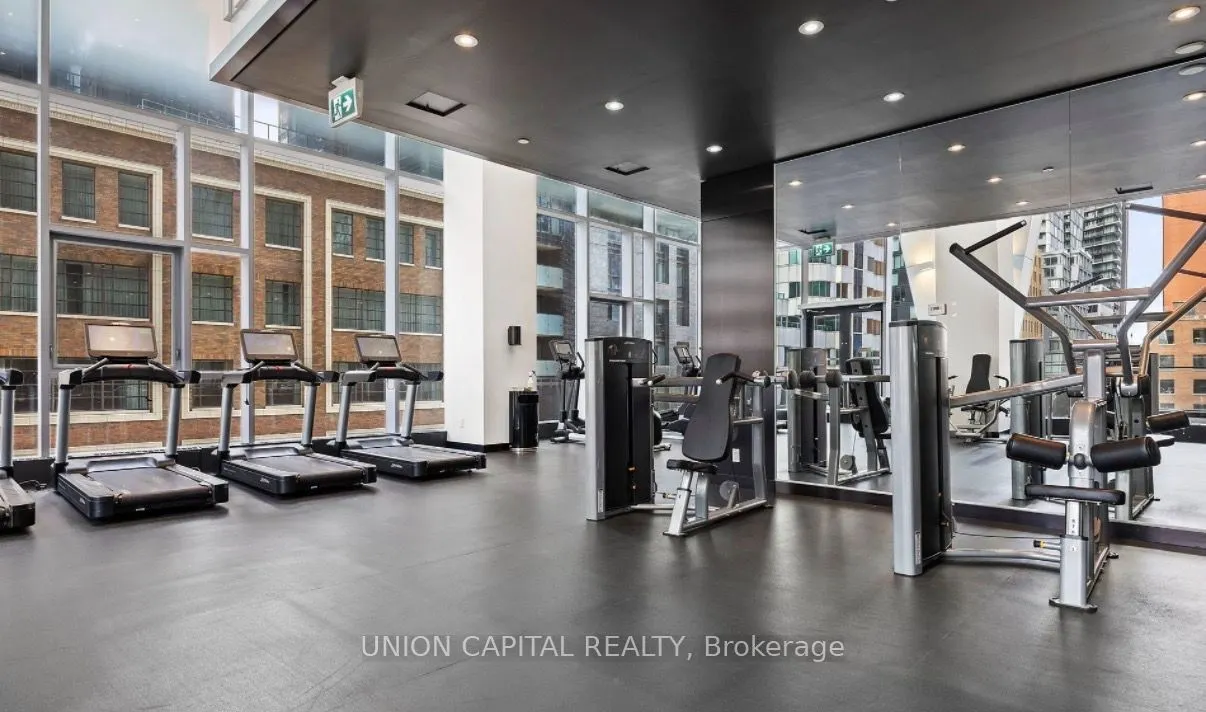 357 King Street W #3507